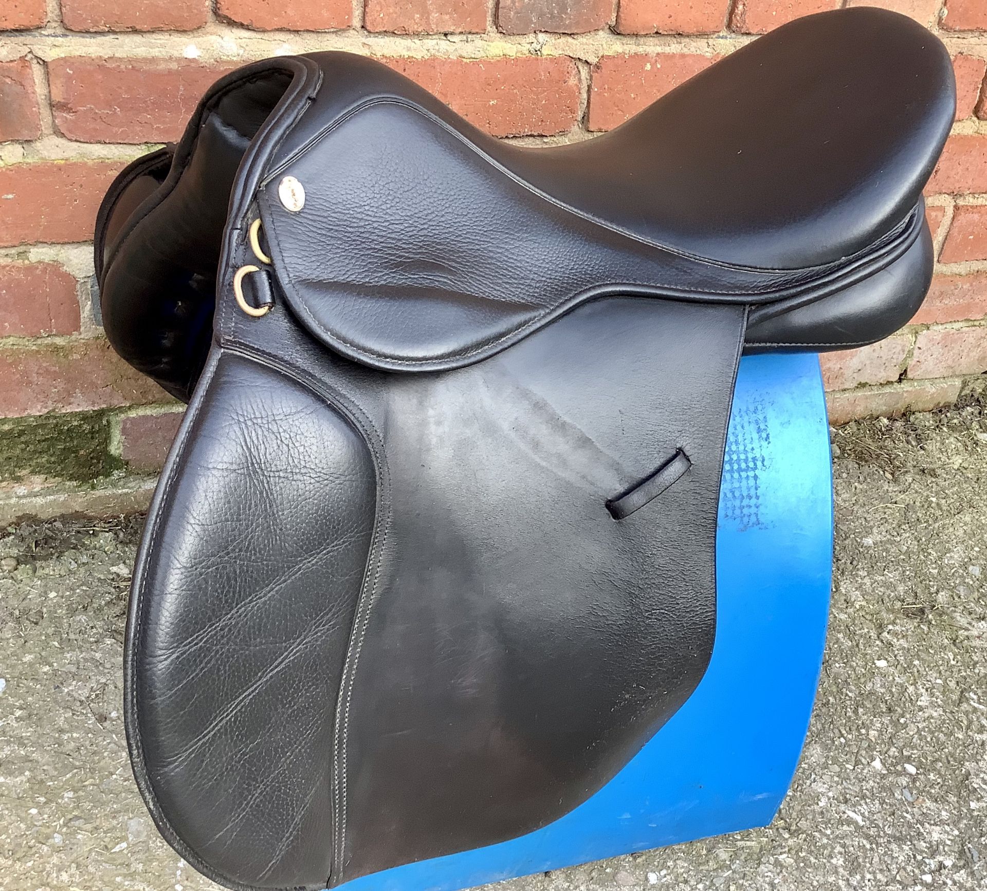 17" XW GFS Gp Saddle - Black - Image 2 of 3