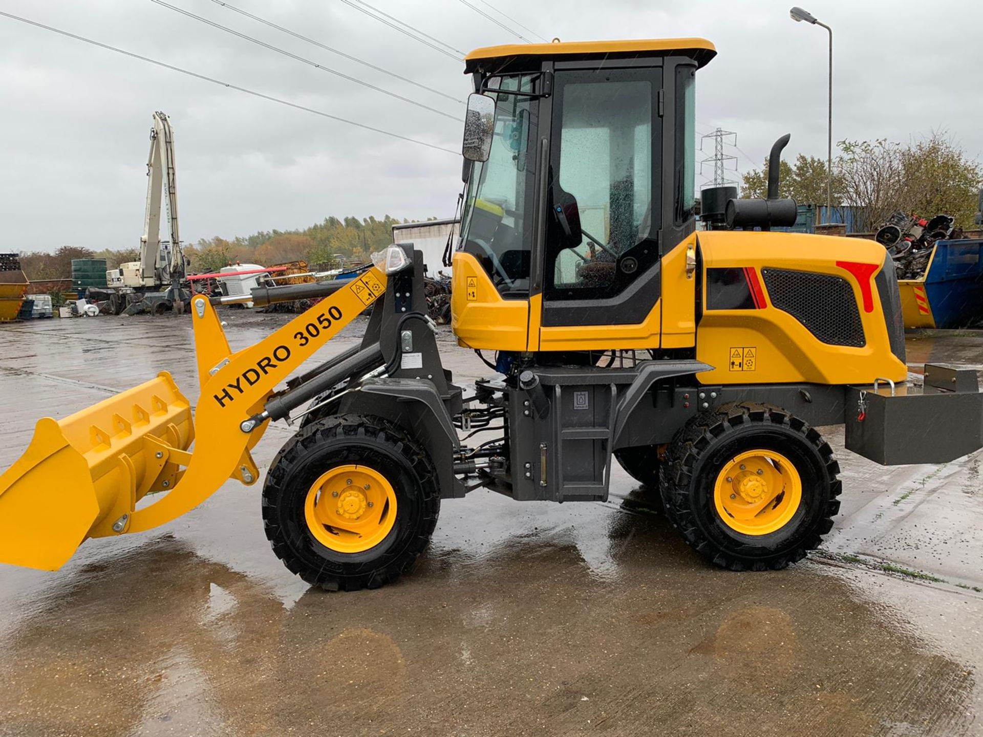 Unused Hydro loading shovel - Image 6 of 10