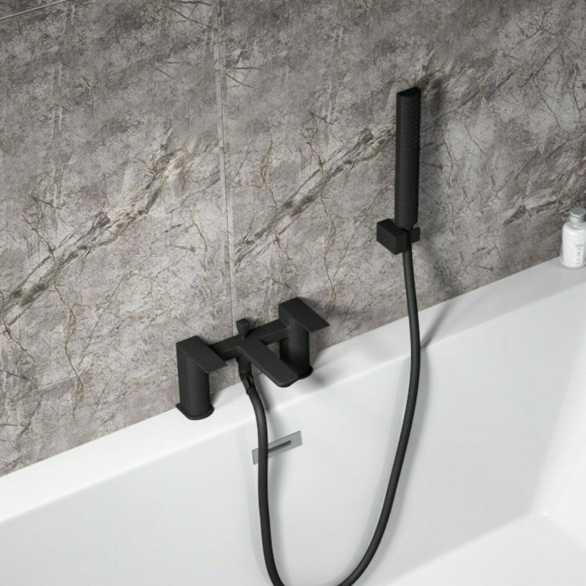 New (P47) Deck Mounted Matt Black Bath Shower Mixer Tap Handset & Hose Square Bathroom. The Inn...