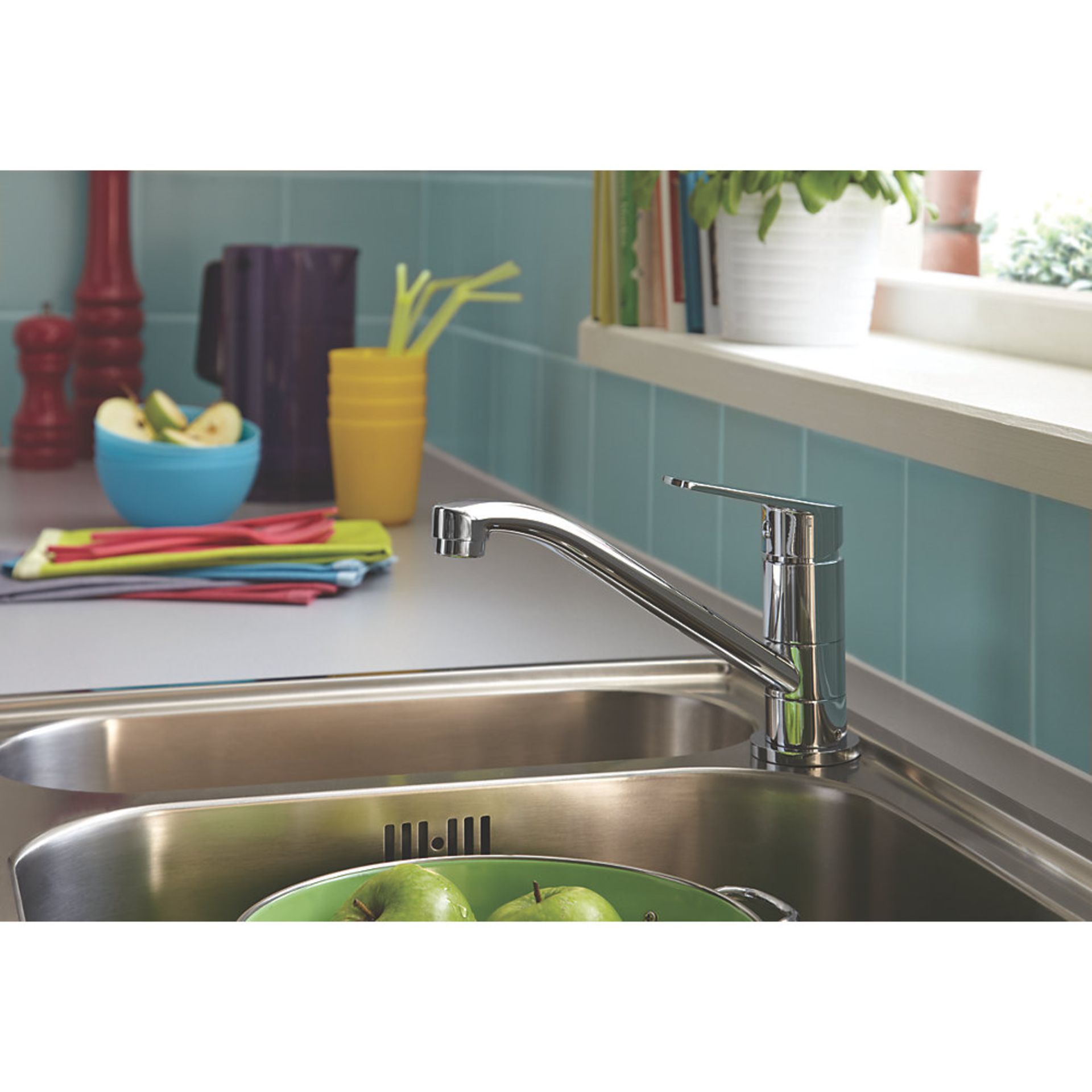 NEW (MC142) BRISTAN CINNAMON MONO MIXER KITCHEN TAP CHROME. Surface-Mounted with Long-Armed Spo... - Image 2 of 3