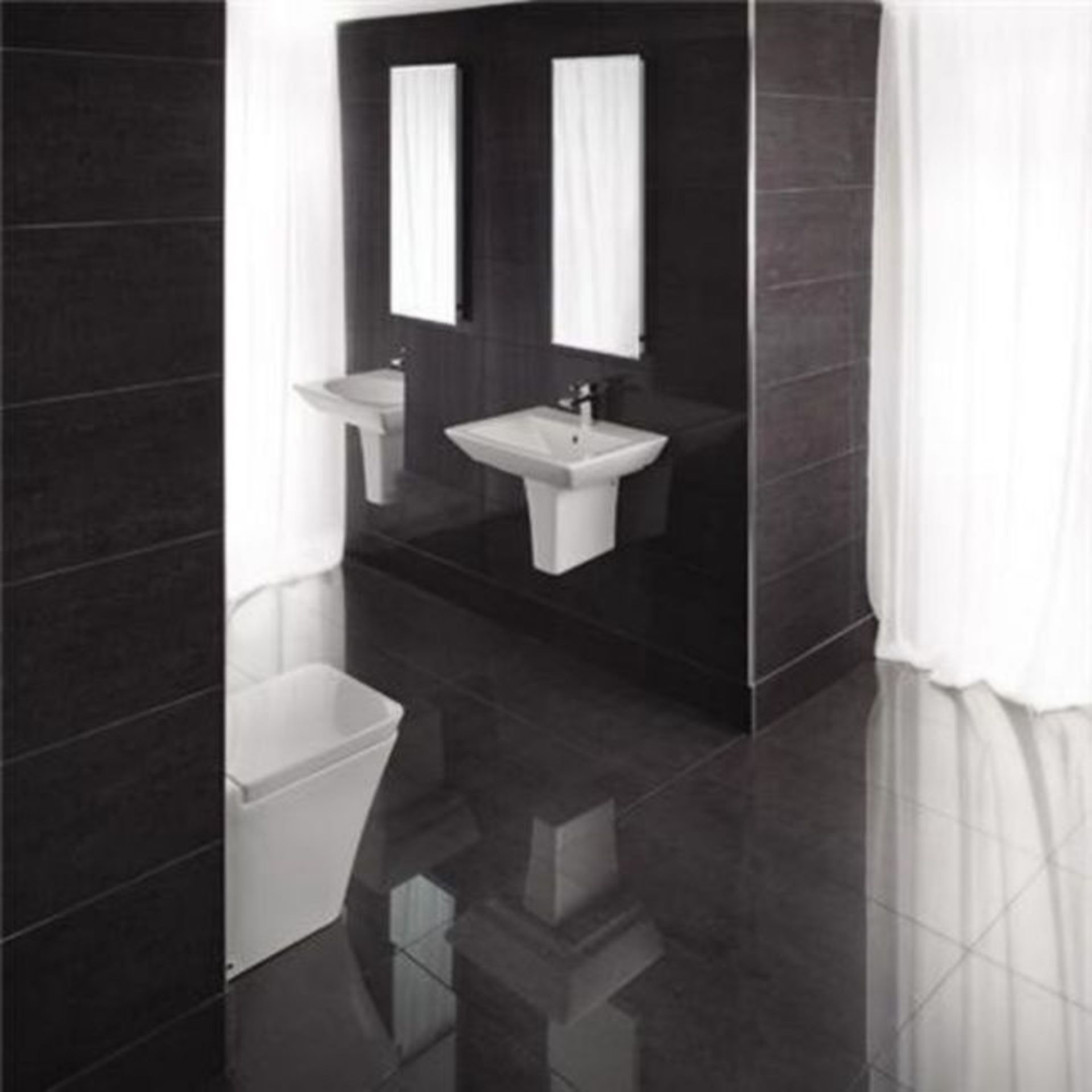 New 8.25m2 Milano Garfito Wall And Floor Tiles. 450 x 450mm Per Tile, 10mm Thick. Give Your B...