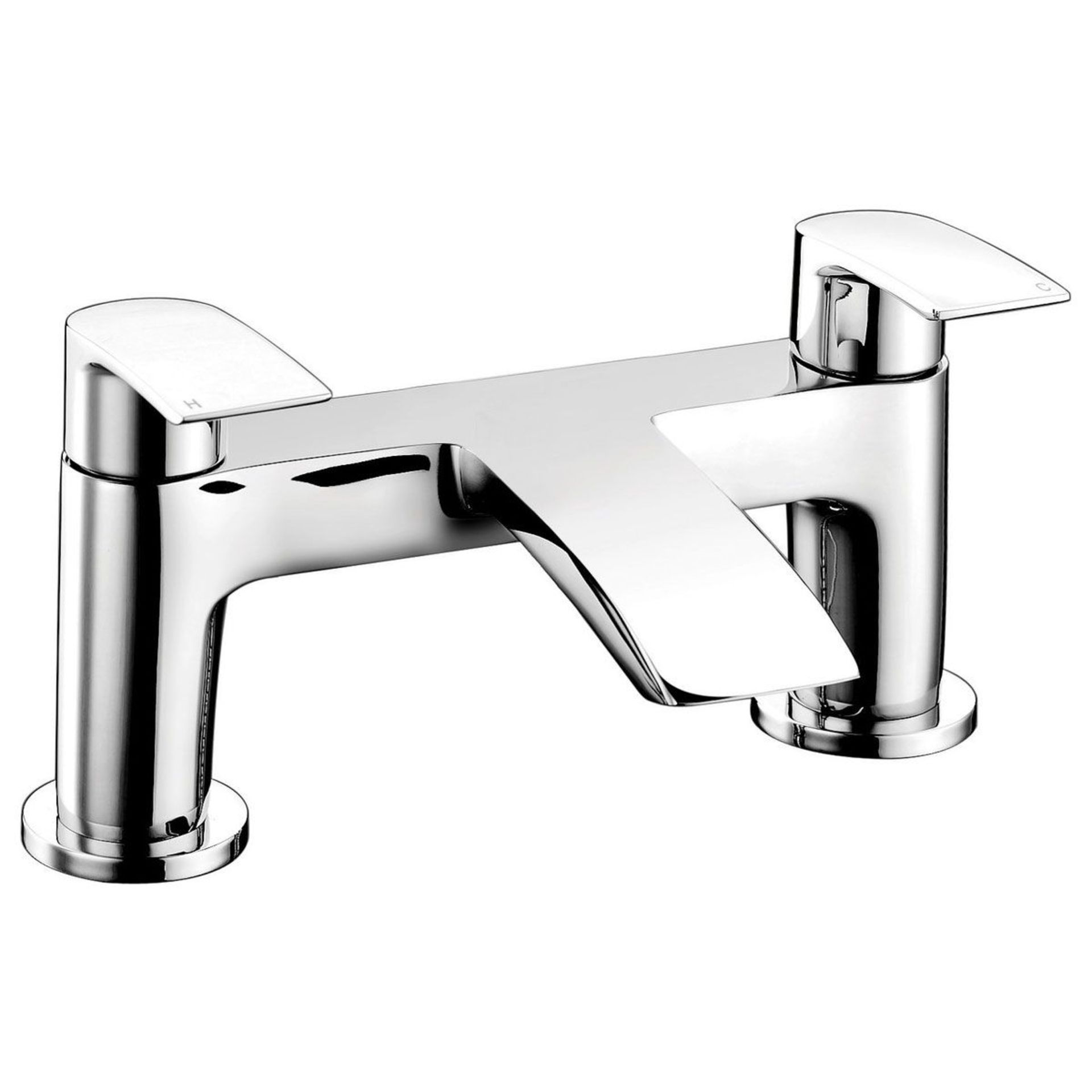 New (T121) Cielo Bath Filler. RRP £151.99. Low Pressure Deck Mounted Silver Bath Filler Minim...