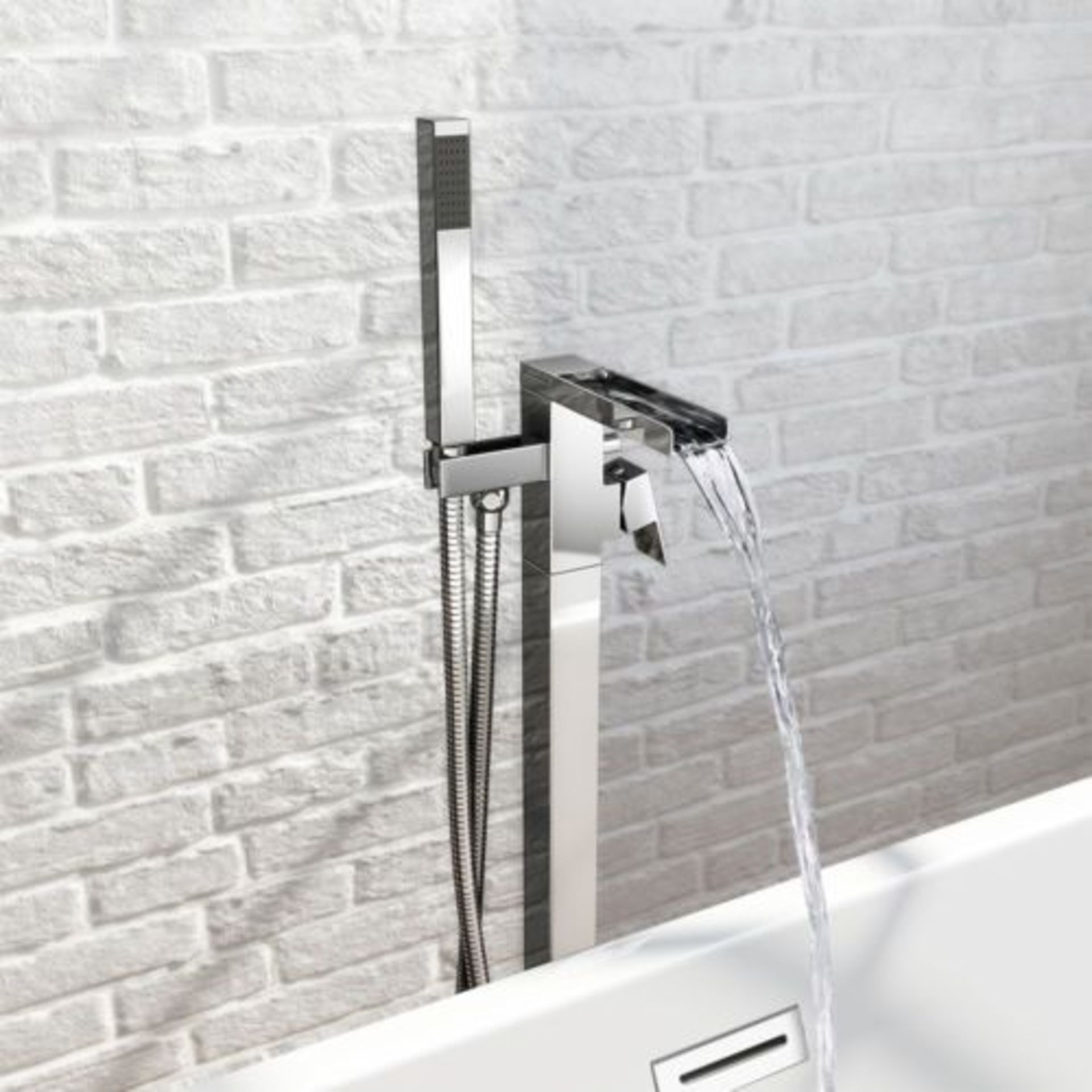 New & Boxed Niagra II Waterfall Freestanding Bath Mixer Tap & Hand Held Show. Tb3097. RRP £497... - Image 3 of 3