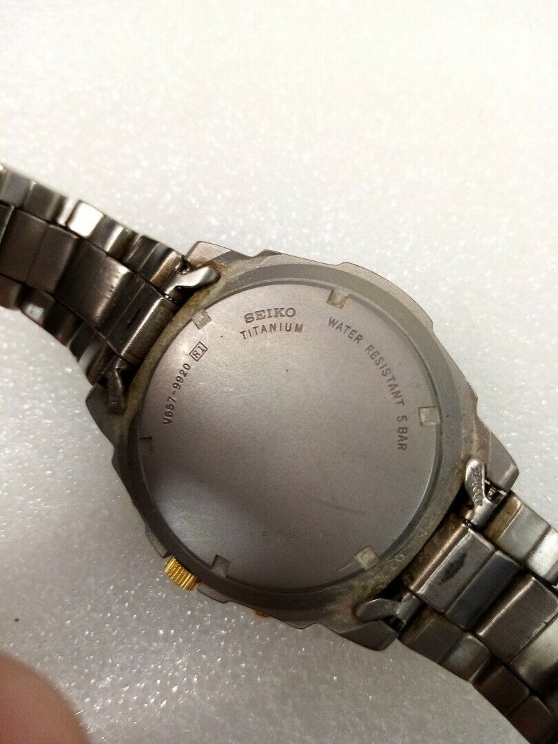 Seiko Titanium Quartz Wristwatch - Image 5 of 5