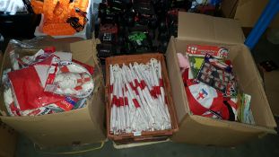 (R5E) Mixed England Football Items To Include Car Flags, Retractable Pens, Balcony Flag, KidÕs Cape