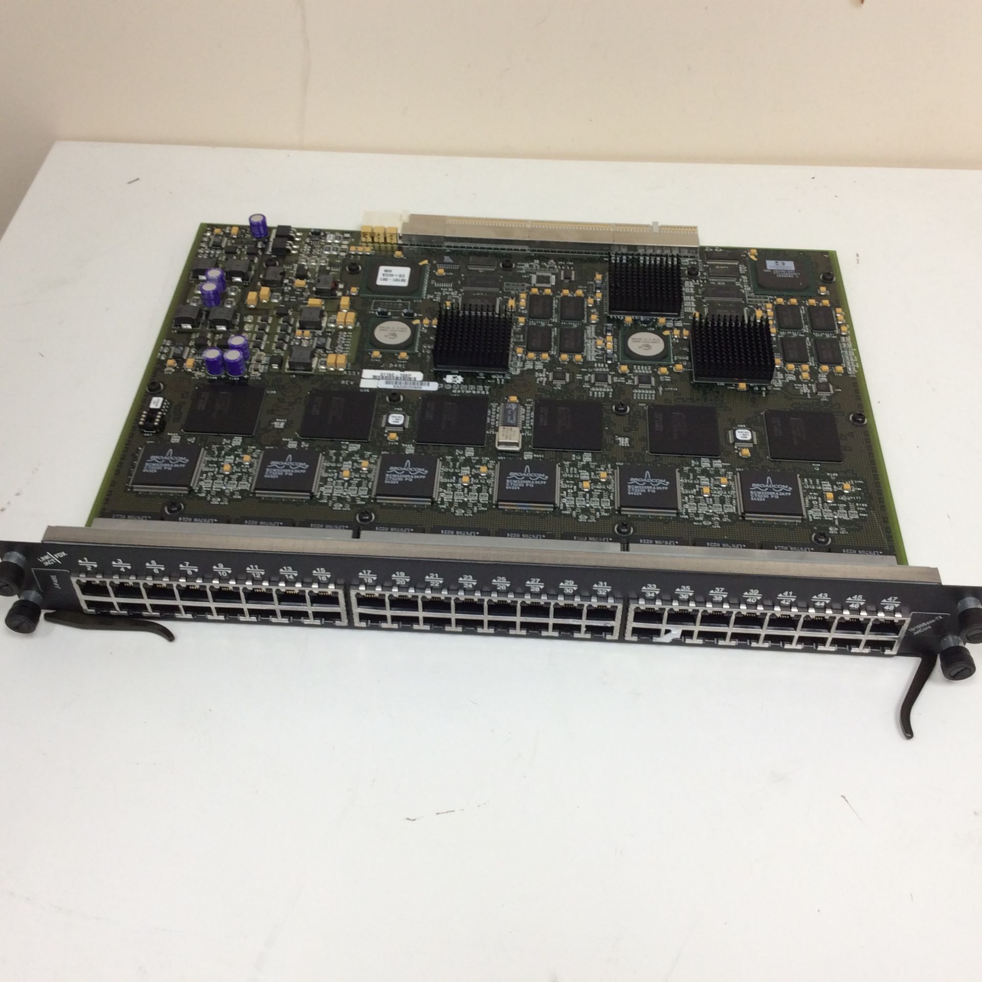 Foundry j-f48e 48 port 10/100 base jetcore line