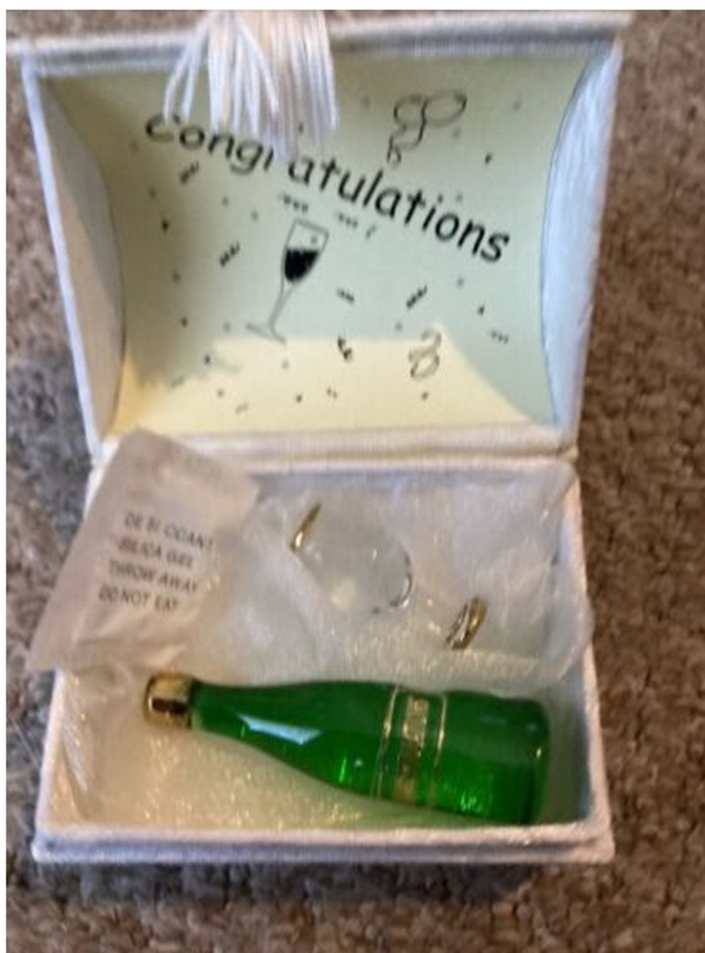 10 x congratulation box with champagne bottle and glass