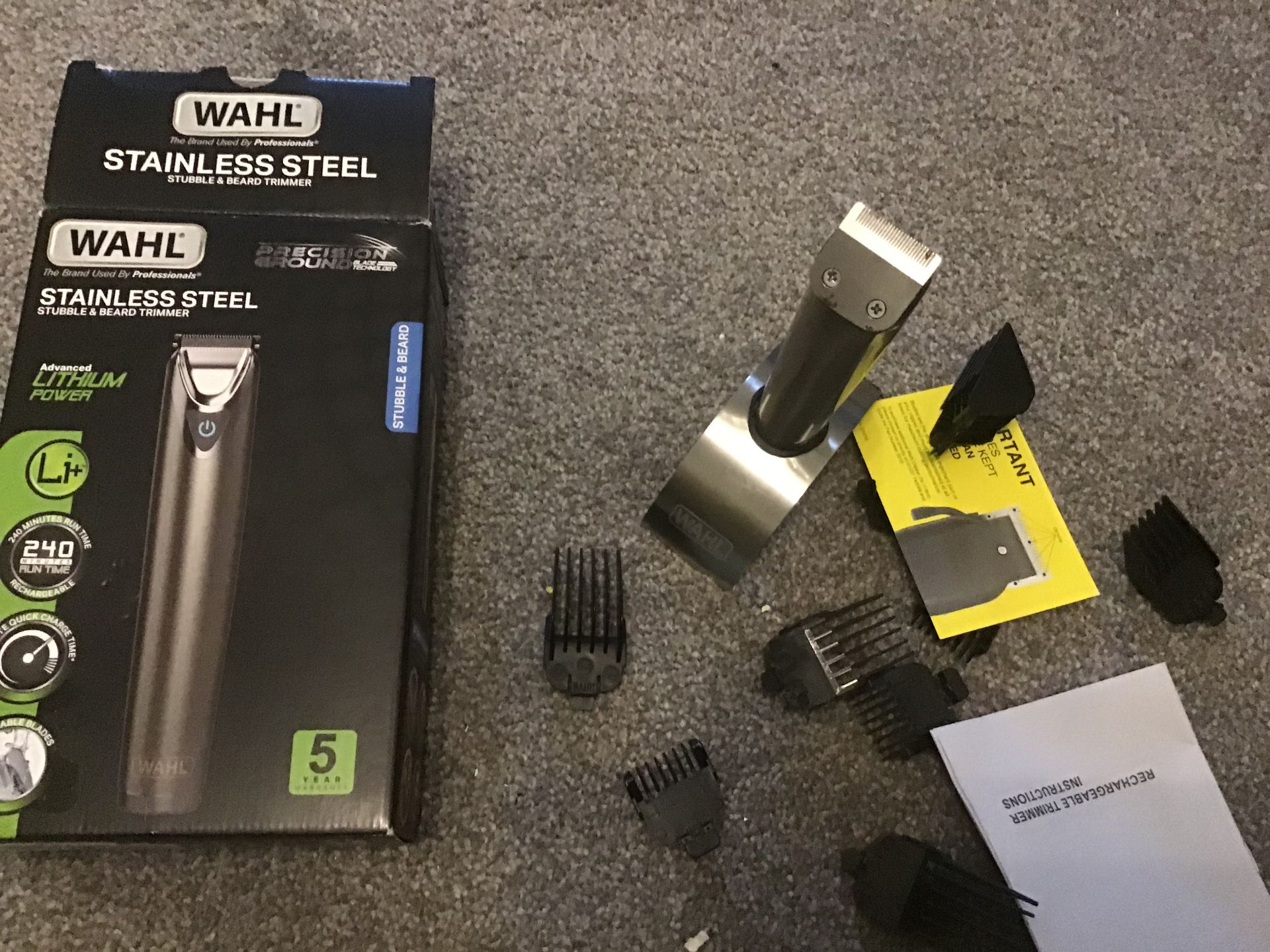 Wahl Stainless Steel Stubble and Beard Trimmer - Image 3 of 3