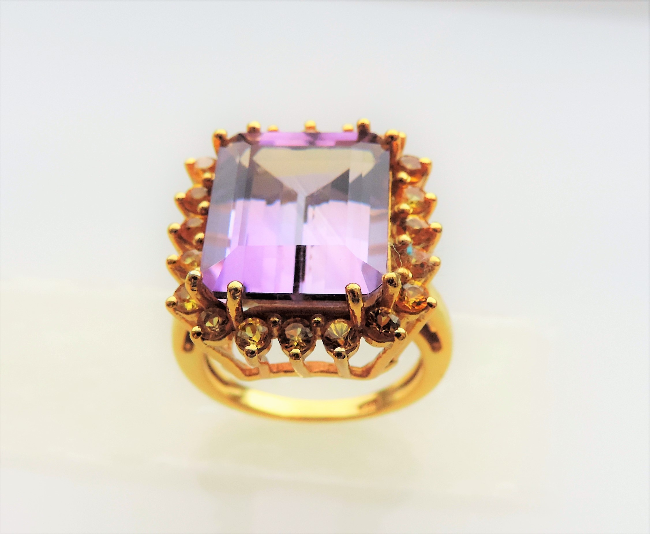 7.25 carat Amethyst & Citrine Ring - Image 2 of 7