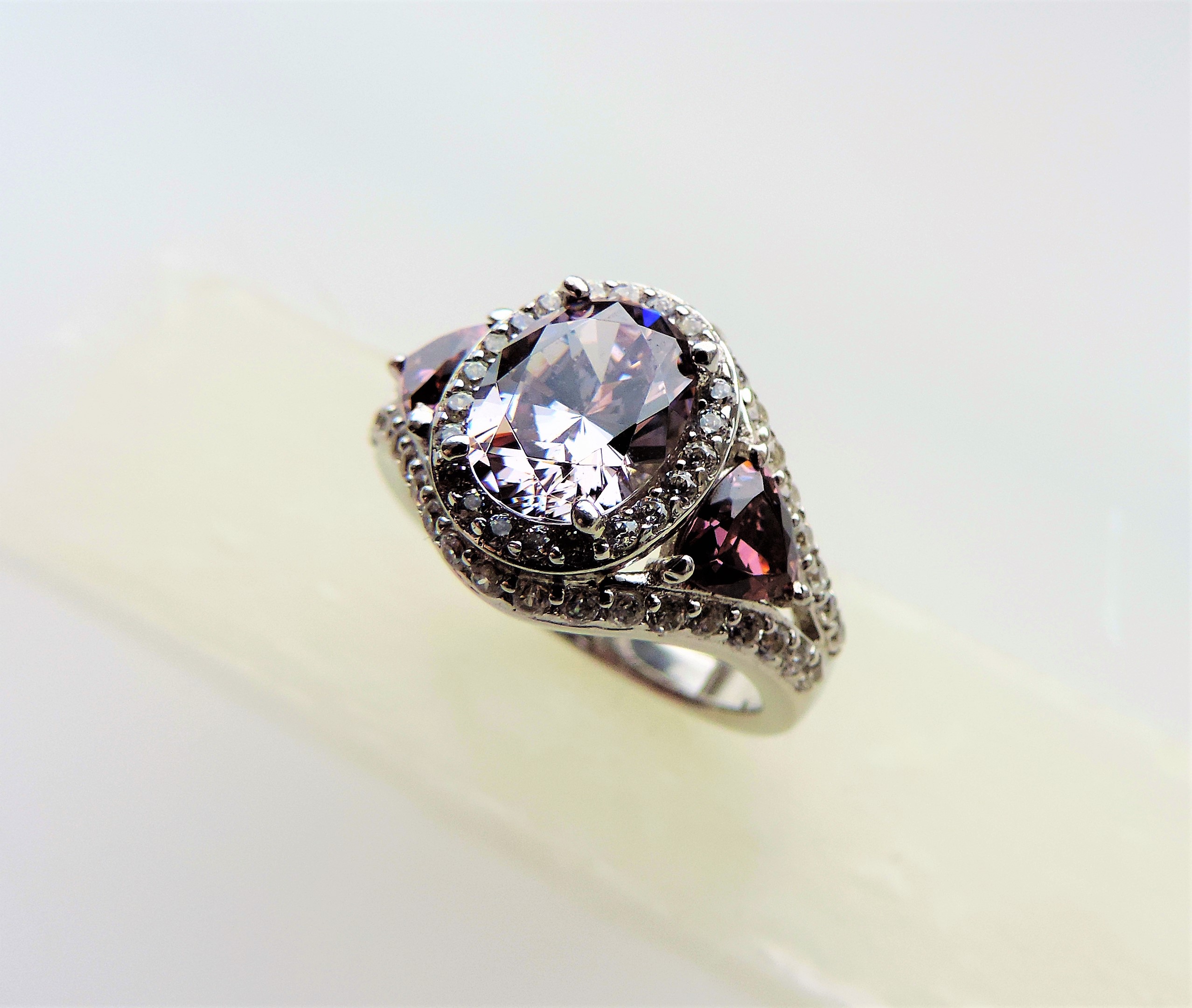 Sterling Silver Pink & White Topaz Ring - Image 2 of 5
