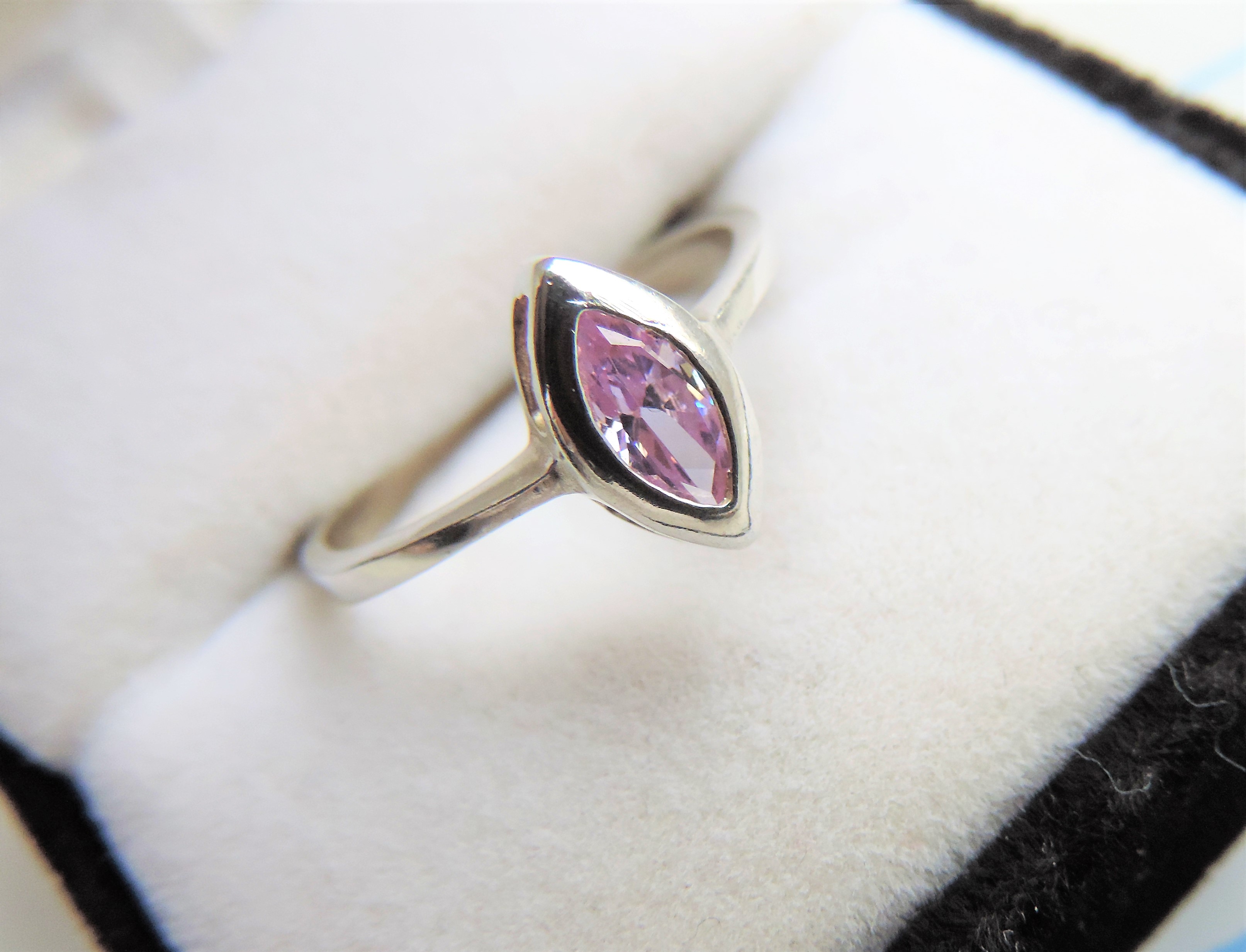 Sterling Silver 0.50ct Amethyst Ring - Image 5 of 5