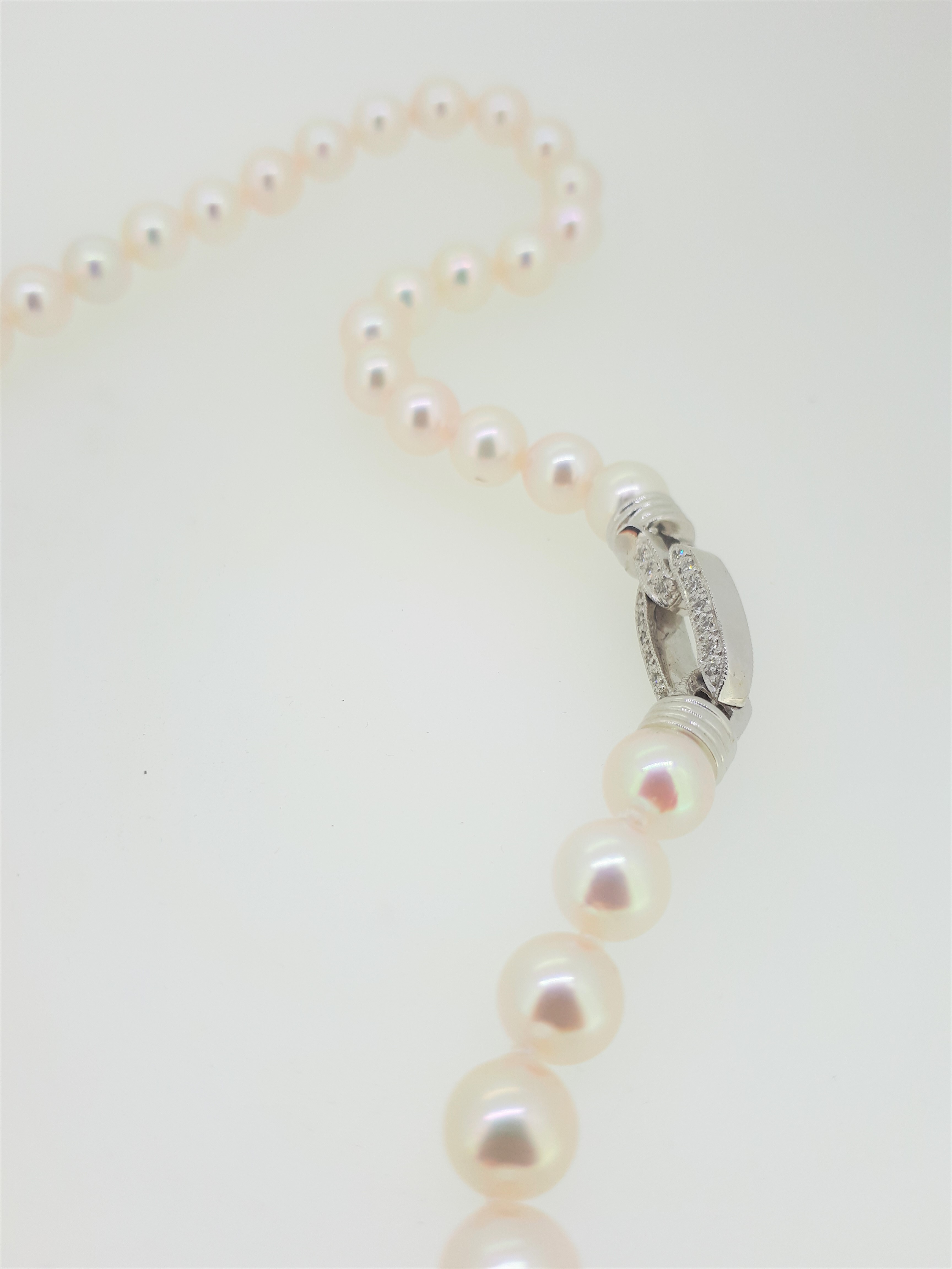 7-7.5mm Akoya Pearl 18" Necklace on an 18ct (750) White Gold 0.30ct Diamond Clasp - Image 6 of 10