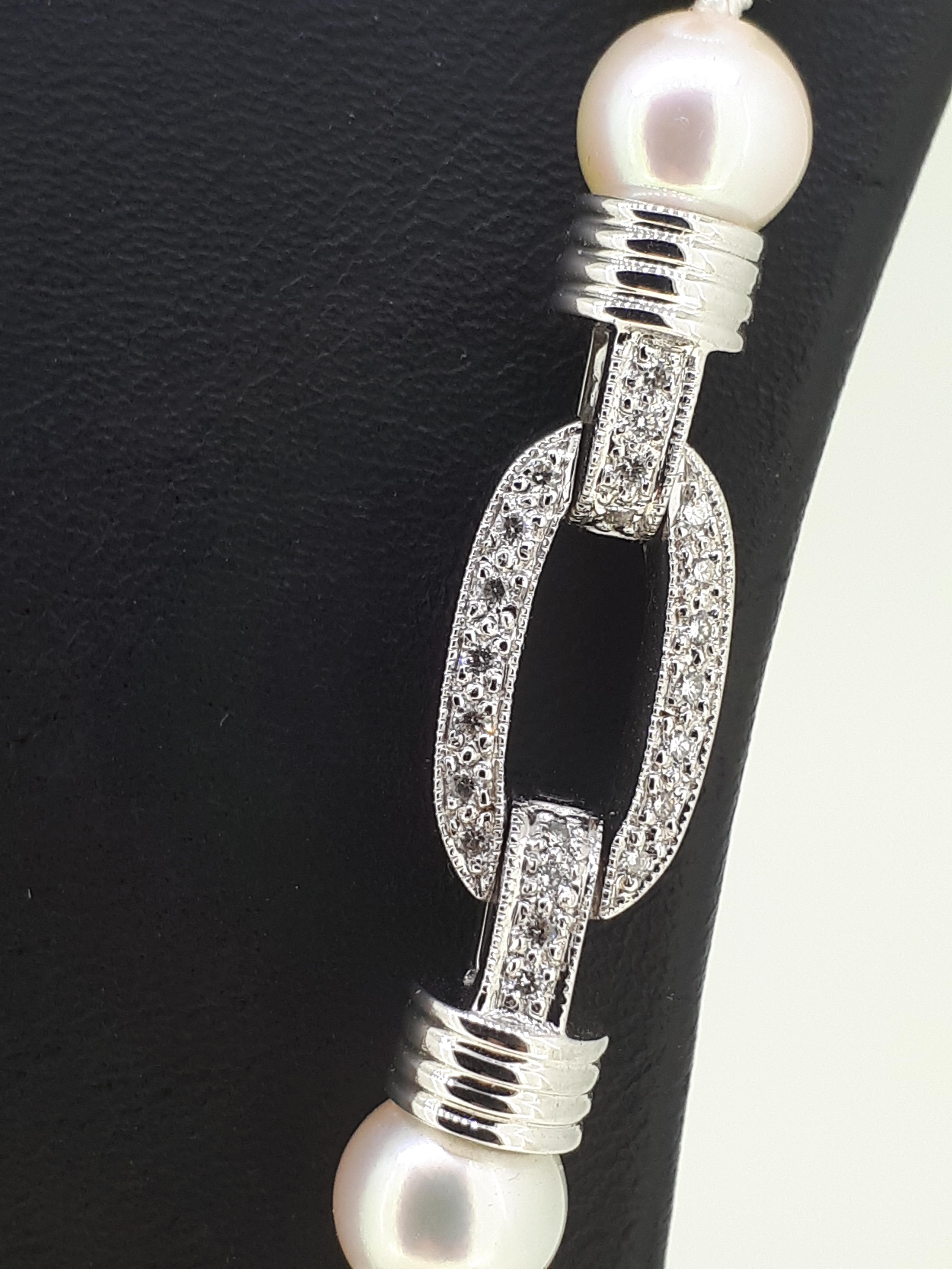 7-7.5mm Akoya Pearl 18" Necklace on an 18ct (750) White Gold 0.30ct Diamond Clasp - Image 2 of 10