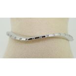 18ct (750) White Gold 0.45ct Diamond Wave Hinged Bangle