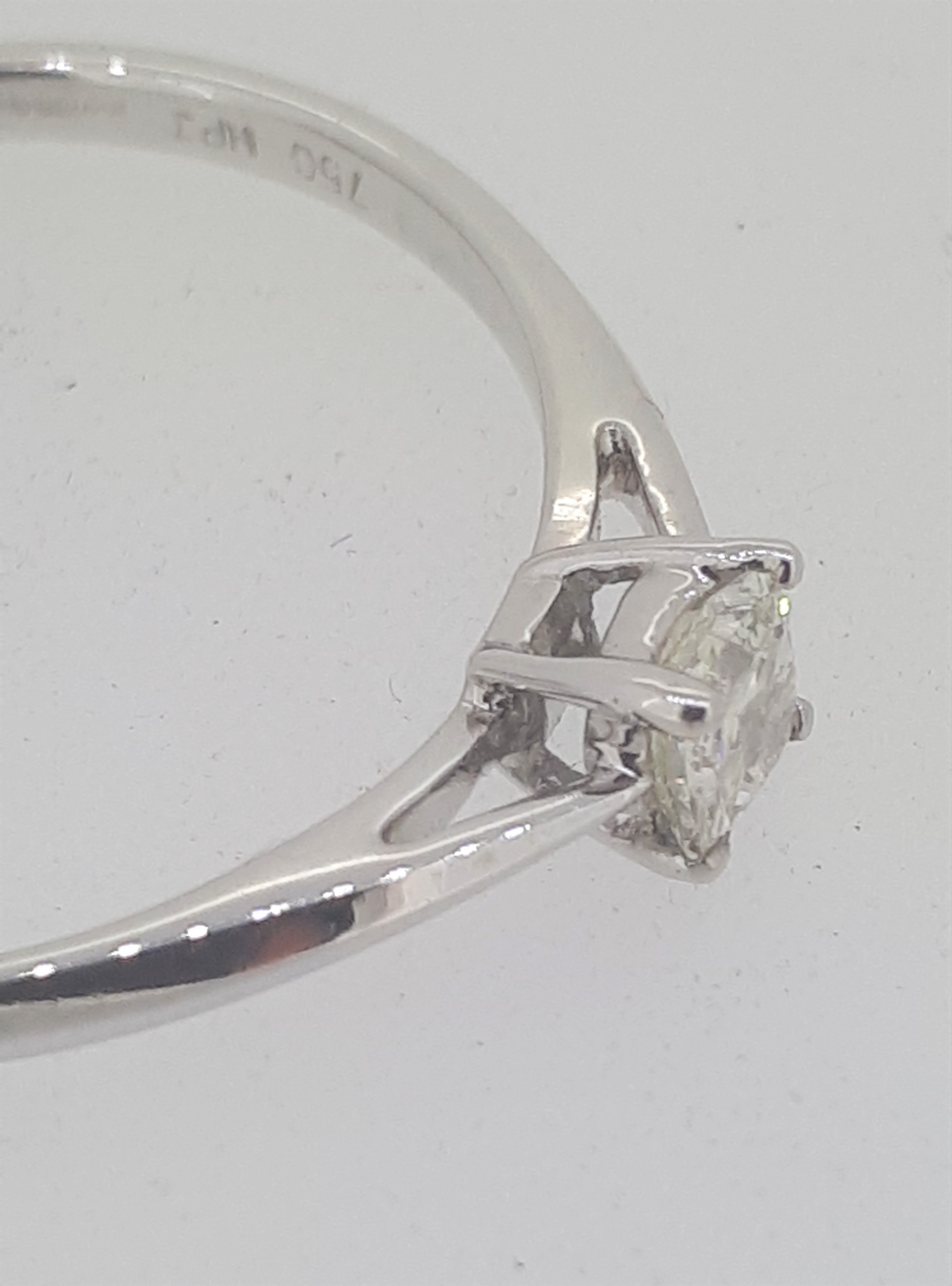 18ct (750) White Gold 0.2ct Princess Cut Solitaire Diamond Ring - Image 3 of 7