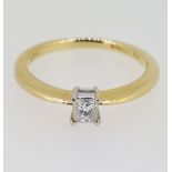 18ct (750) Yellow Gold 0.20ct Princess Cut Four Claw Solitaire Ring