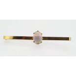 Vintage 9ct Yellow Gold Oval Stone Brooch