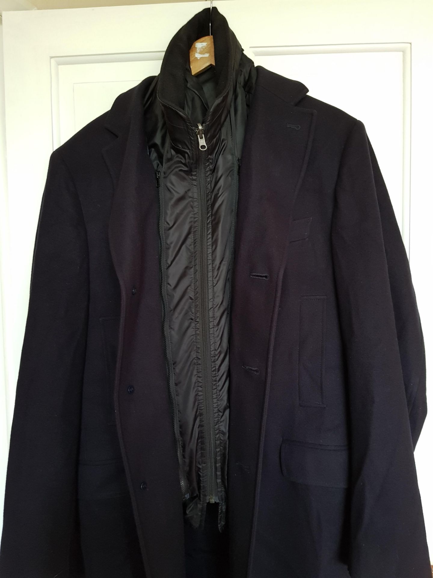 Men's Designer Coat ( Size 44 ) - Image 4 of 5