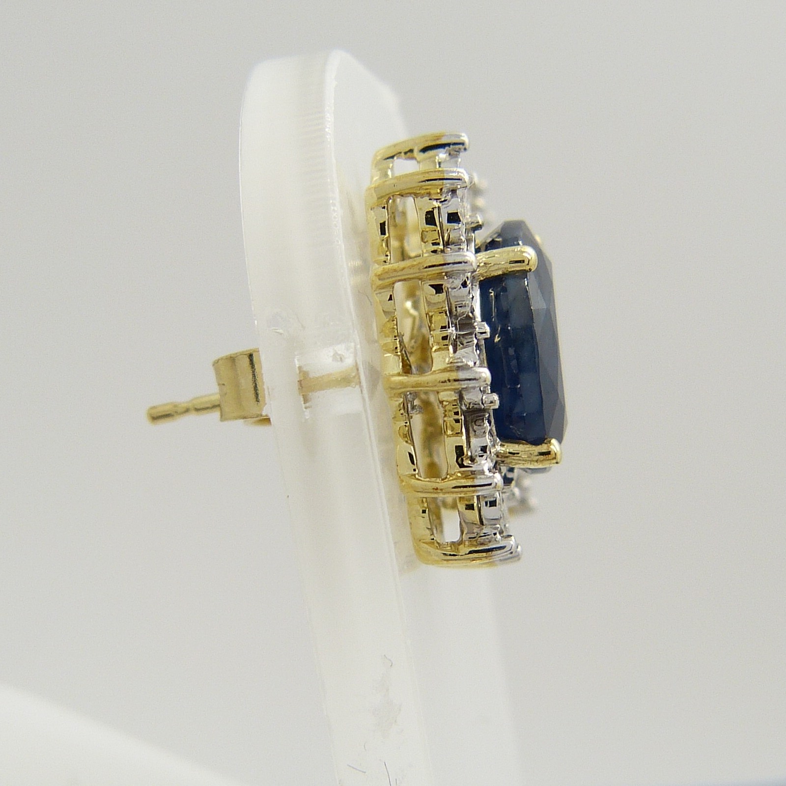 A stunning pair of 9ct yellow gold treated blue sapphire and diamond cluster ear studs, boxed. - Image 4 of 5