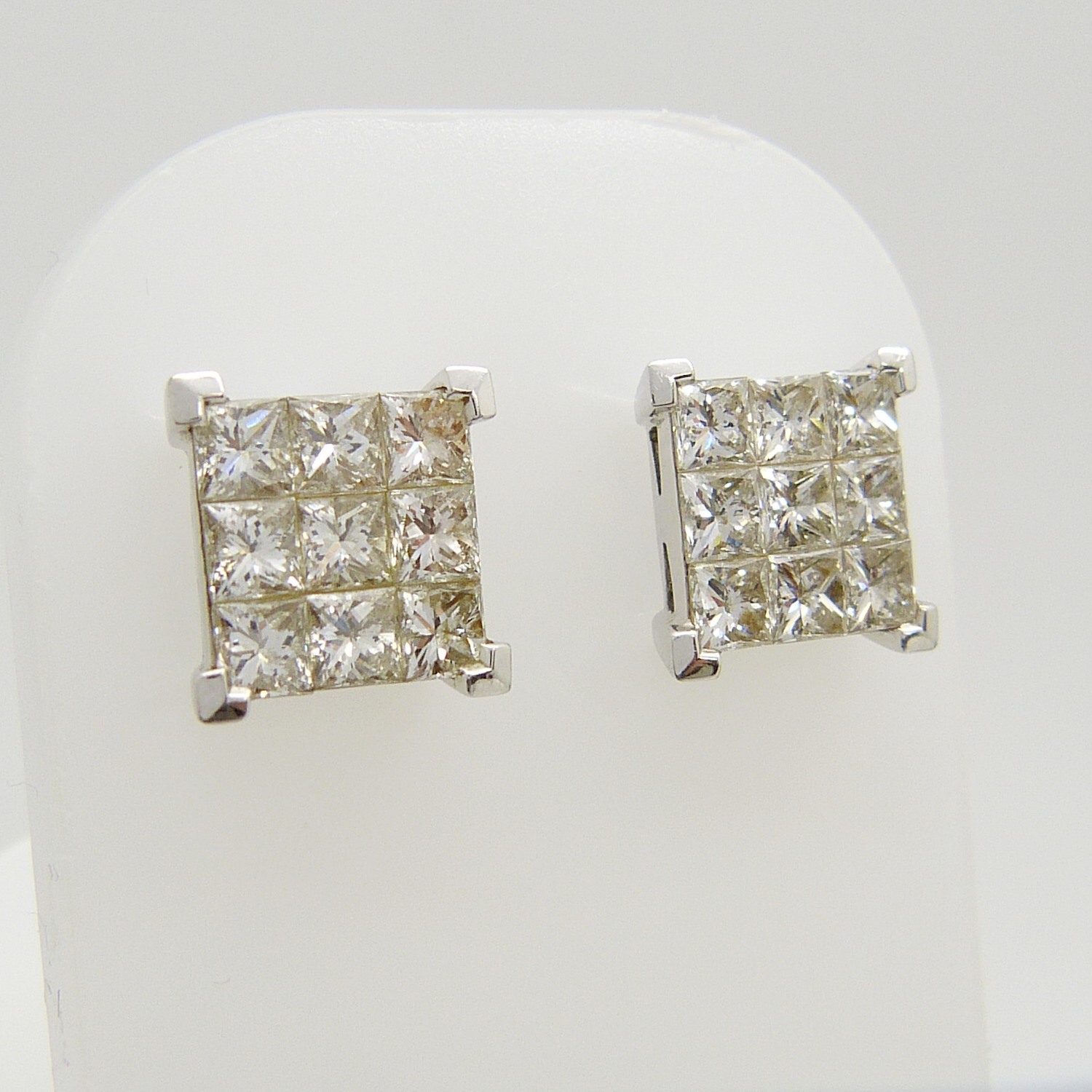 18ct white gold, 2.00 carat (approx) invisible-set princess-cut diamond square cluster stud earrings - Image 3 of 6