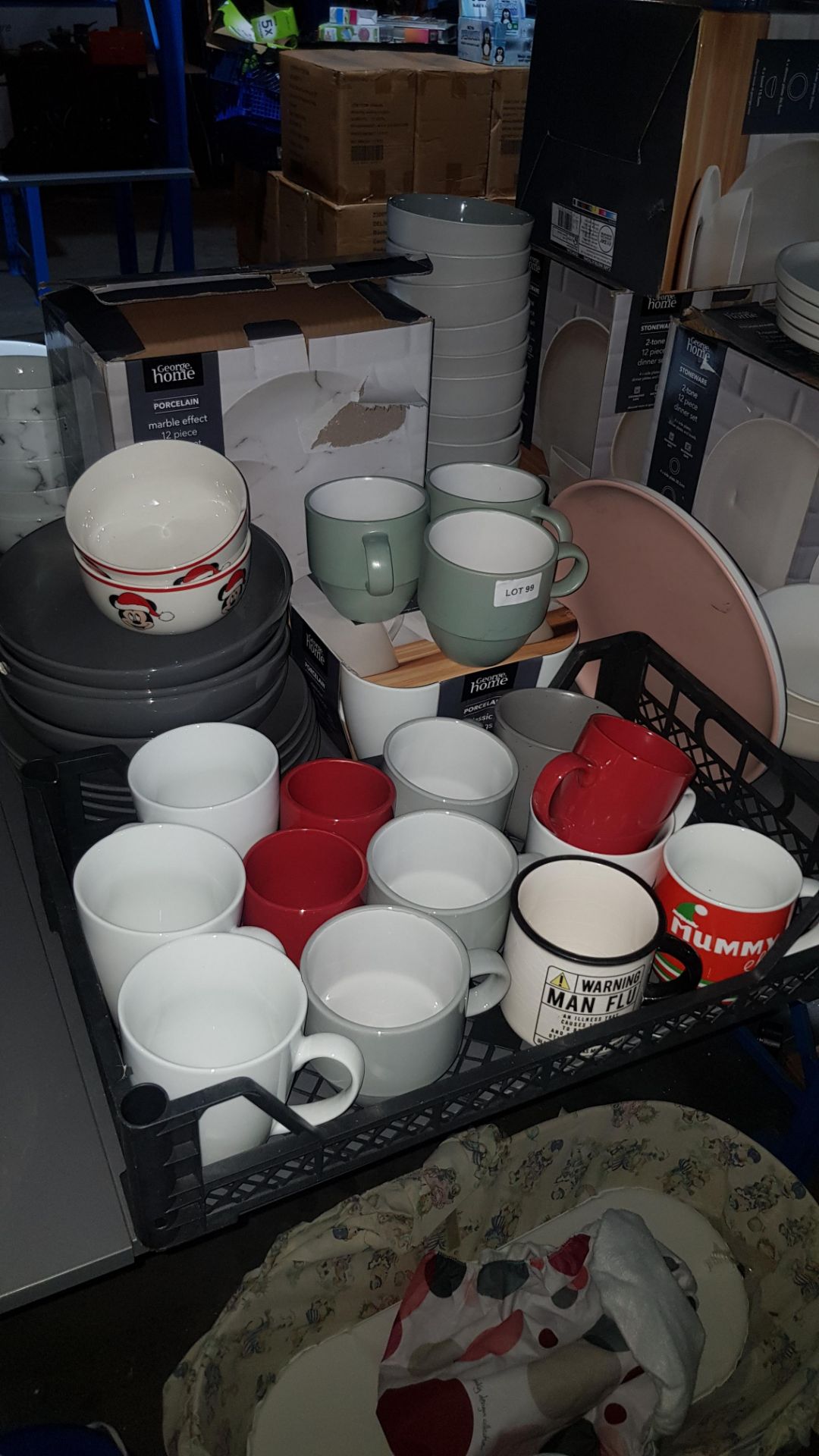 (R2K) Approx. 32 Items : To Include Mixed Style Mugs / Cups / Bowls & Plate