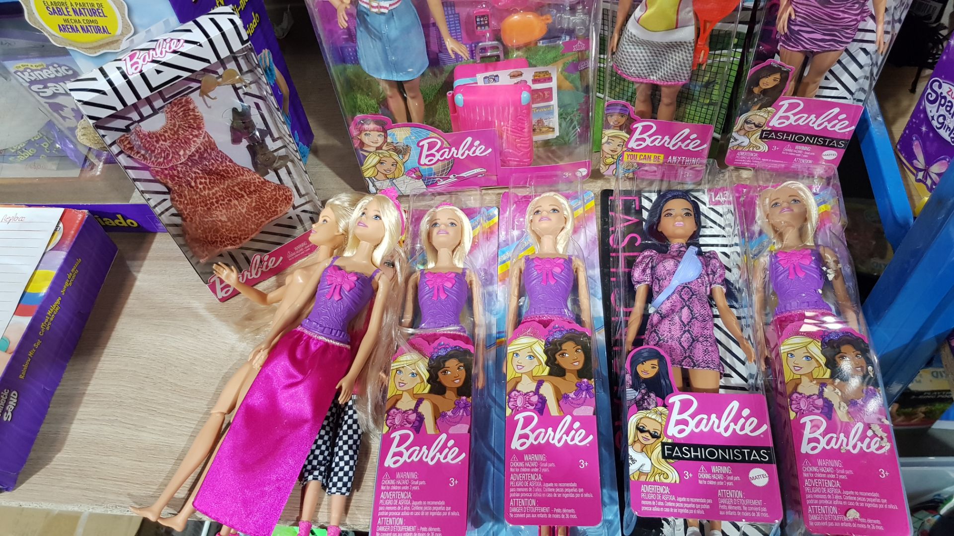 (R3E) 11X Mixed Barbie Items To Include Travel, Fashionistas & Fashions - Image 3 of 3