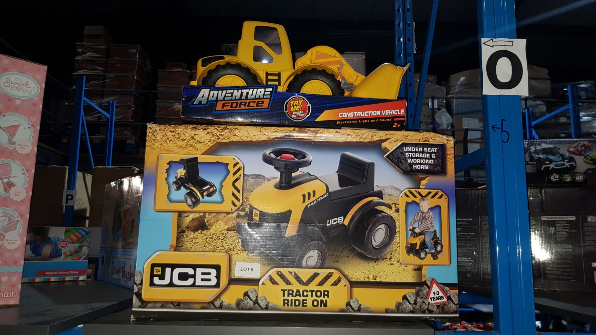 (R30) 2 Items : 1 X JCB Tractor Ride On & 1 X Adventure Force Construction Vehicle