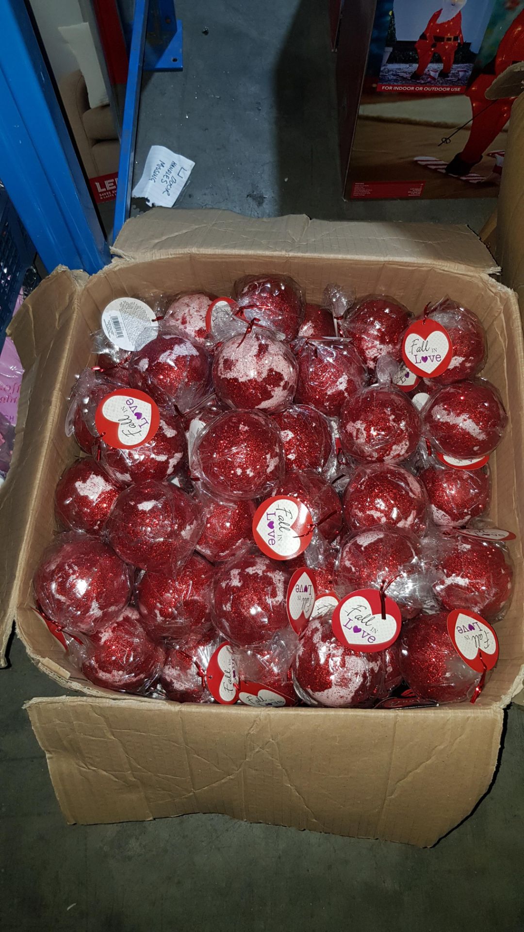 (R7K) Contents Of 4 Boxes : Mixed Valentine Items To Include Fall In Love Glitter ball Candles, WPC - Image 5 of 5