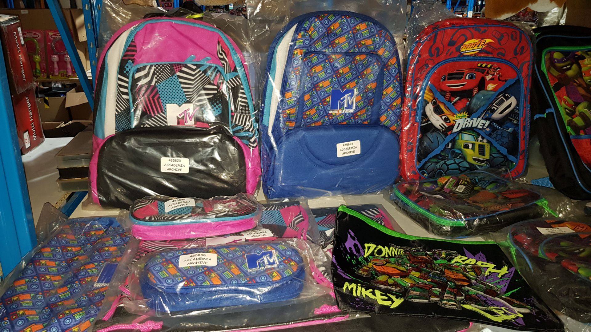 (R7O) 16 Items : Mixed KidÕs Rucksacks / Bags To Include MTV, Teenage Mutant Ninja Turtles & Blaze. - Image 3 of 4