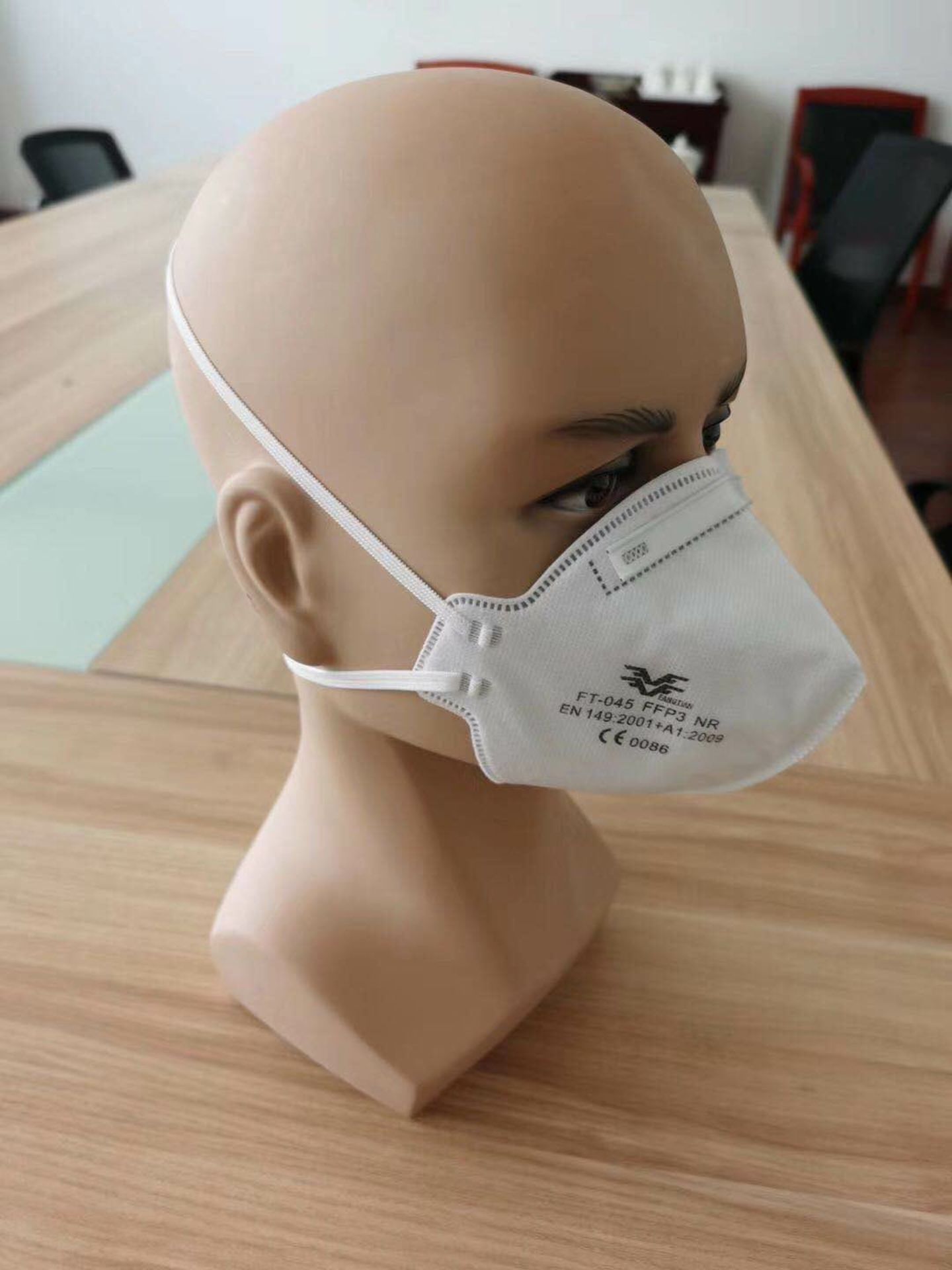 FFP 3 respirator, fold flat, face mask X 100 Masks