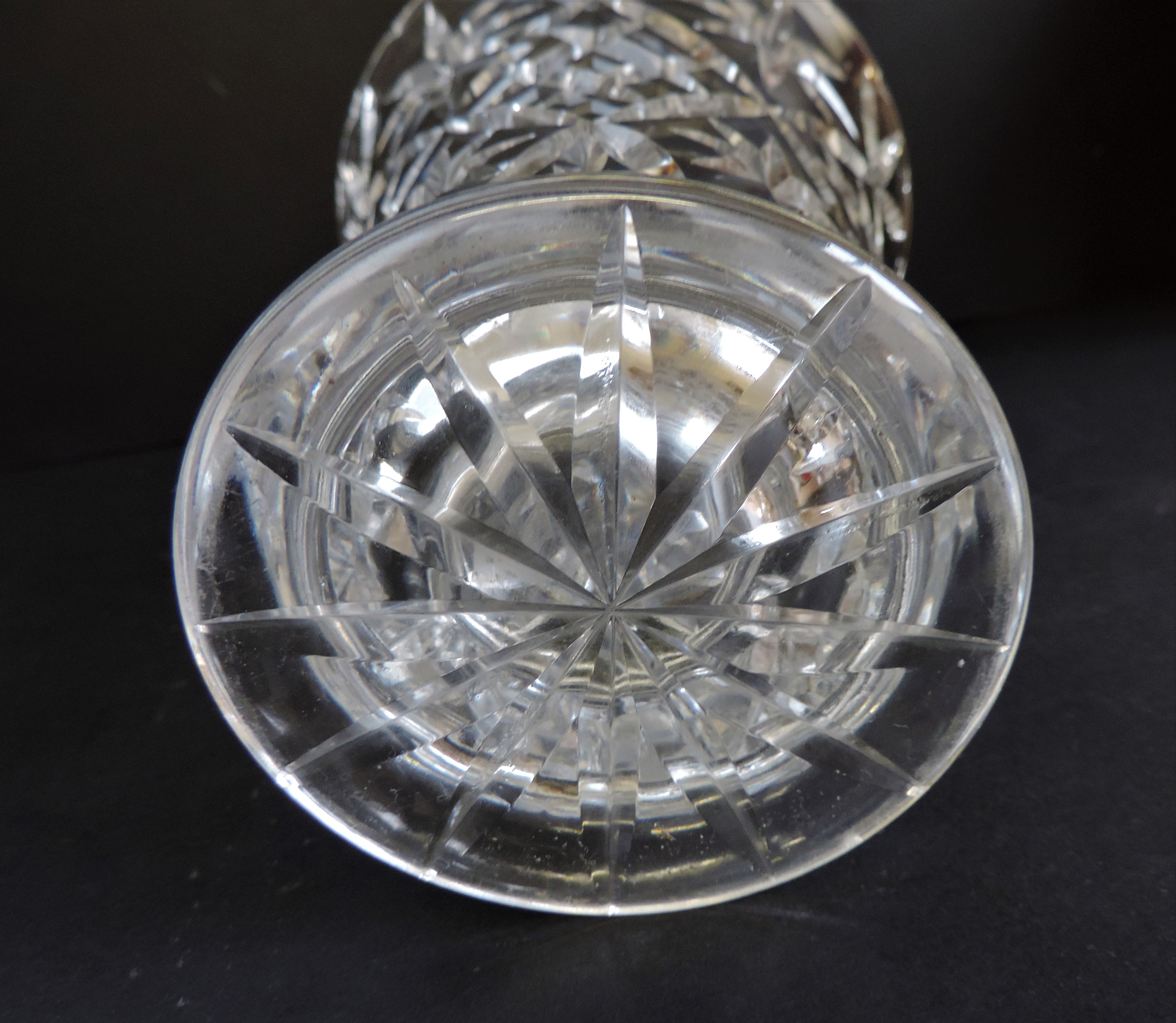 Antique Crystal Vase 18cm Tall - Image 4 of 4