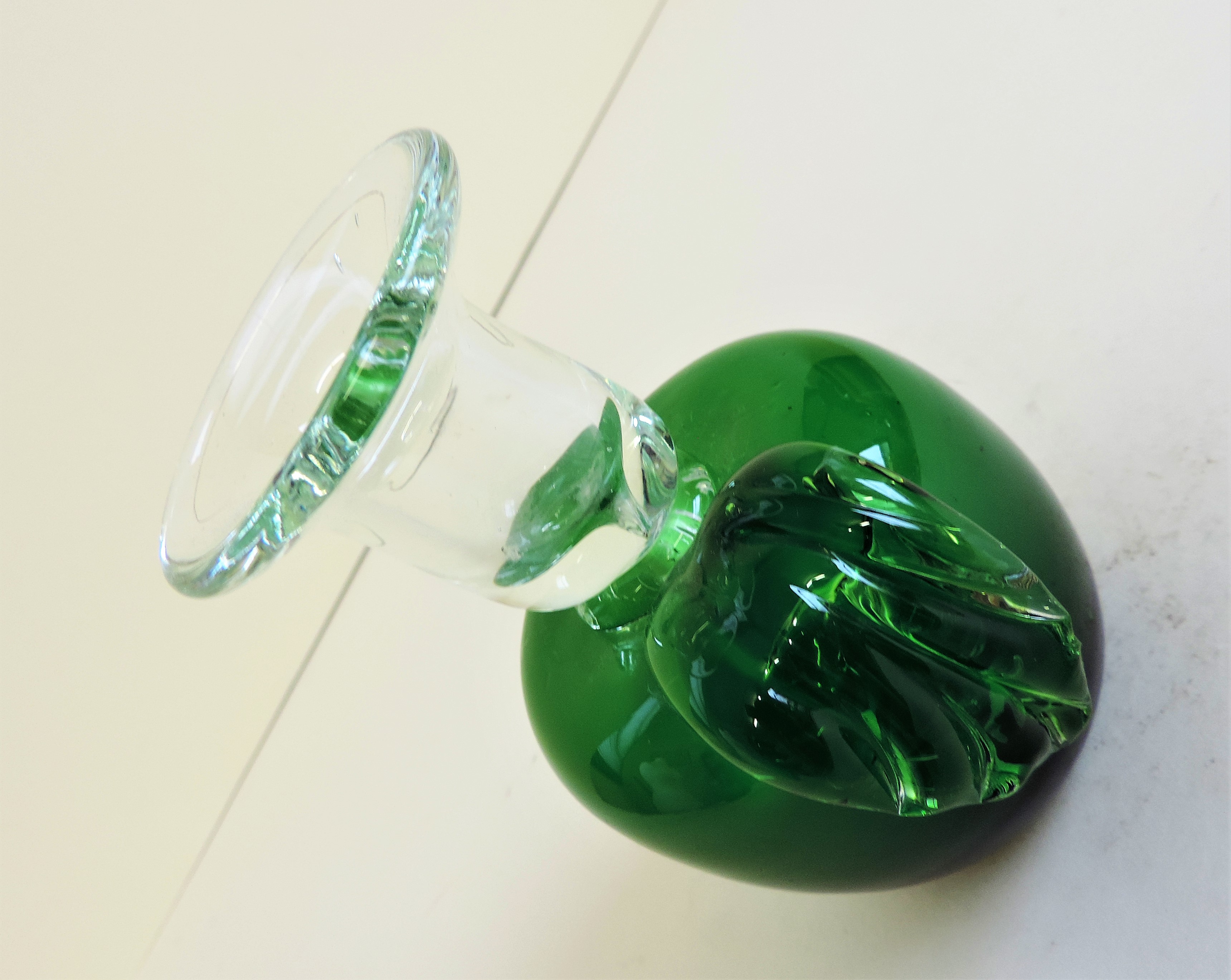 Green Art Glass Apple Shaped Candlestick - Image 3 of 4