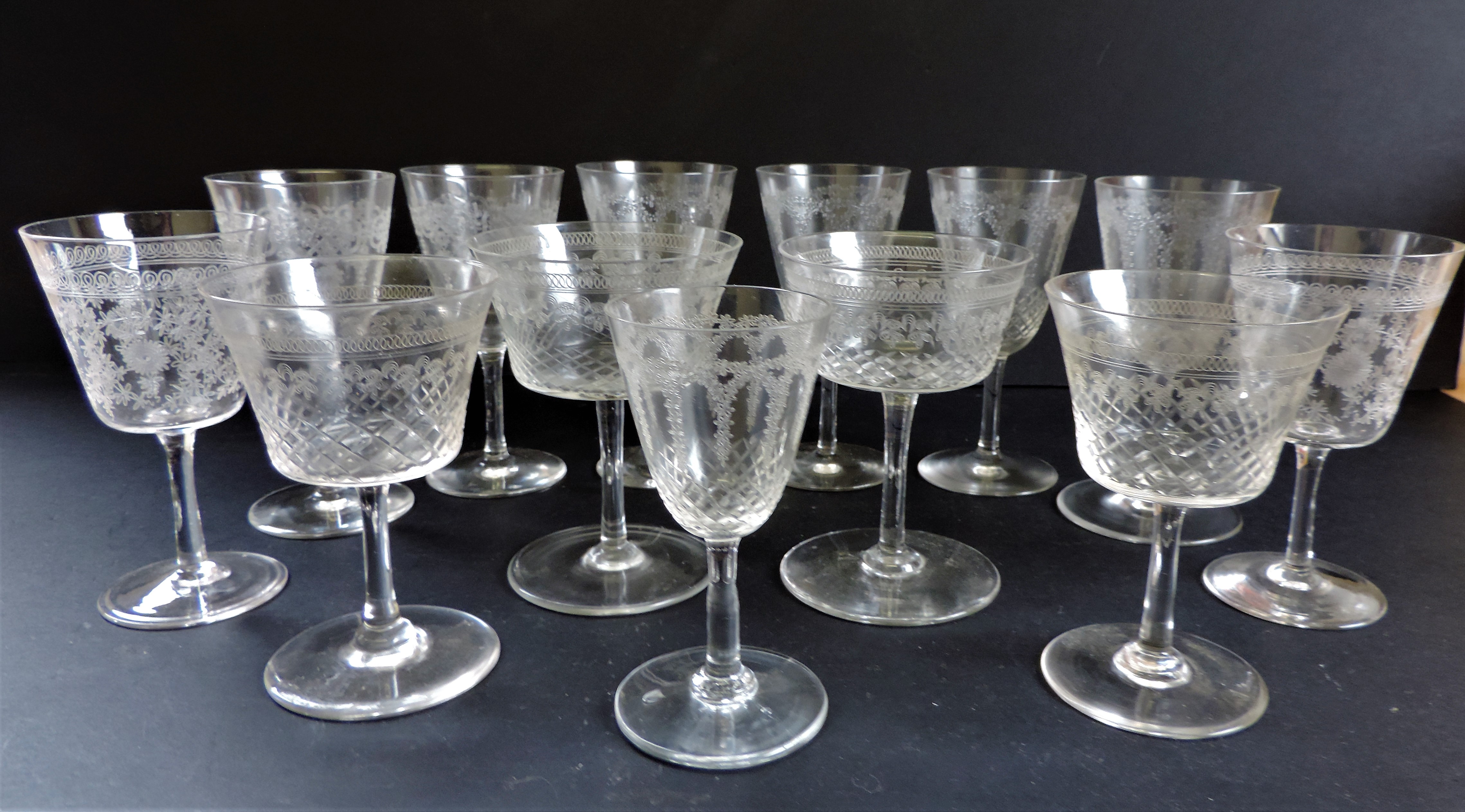 Collection of Antique Edwardian Etched Glasses - Image 6 of 6