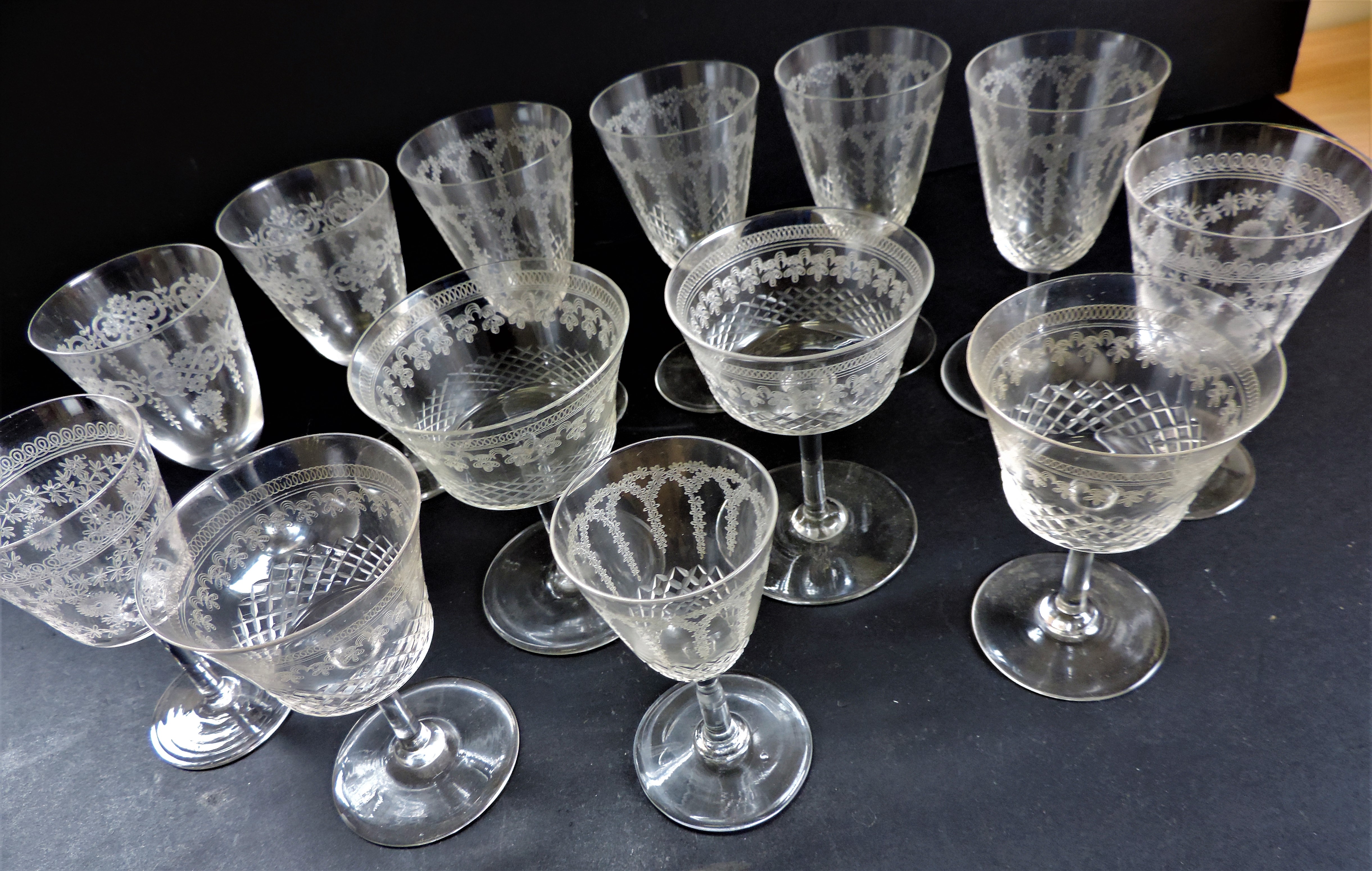 Collection of Antique Edwardian Etched Glasses - Image 3 of 6