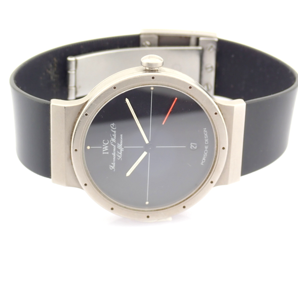 IWC / Porsche Design 32 mm - Gentleman's Titanium Wrist Watch - Image 18 of 19