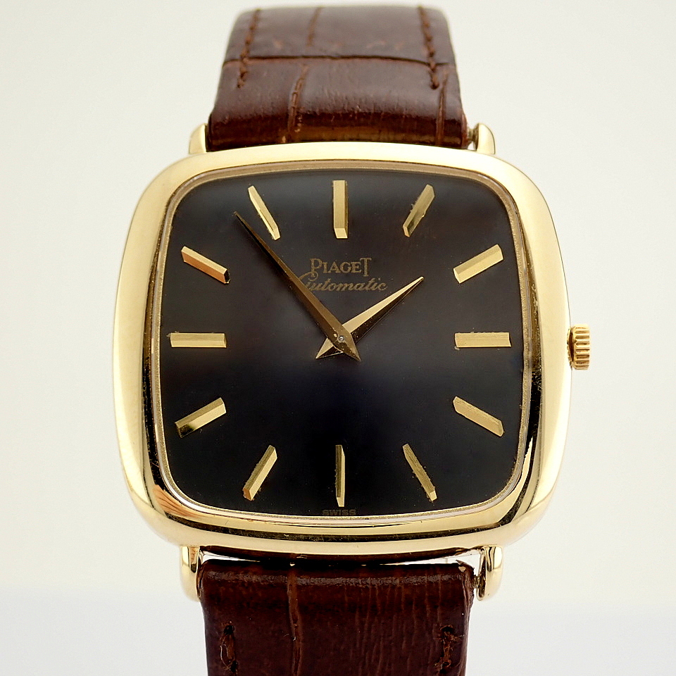 Piaget / Gentleman's 18K Yellow Gold Wrist Watch