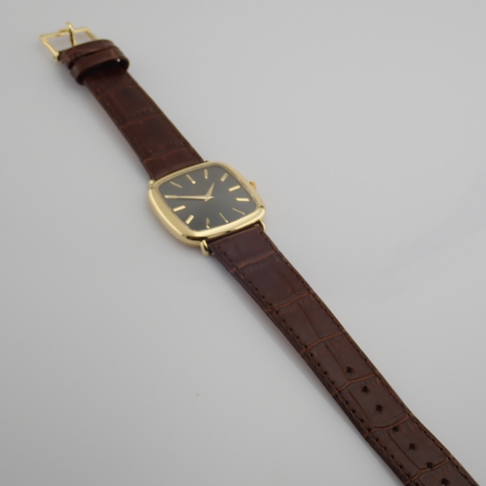Piaget / Gentleman's 18K Yellow Gold Wrist Watch - Image 5 of 9