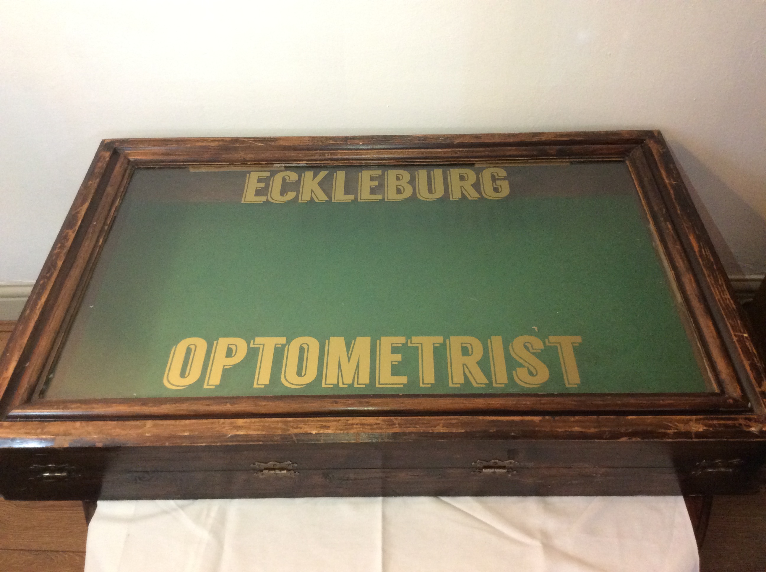 Eckleberg Optometrists Mahogany Display Cabinet Circa 1920 - Image 5 of 7