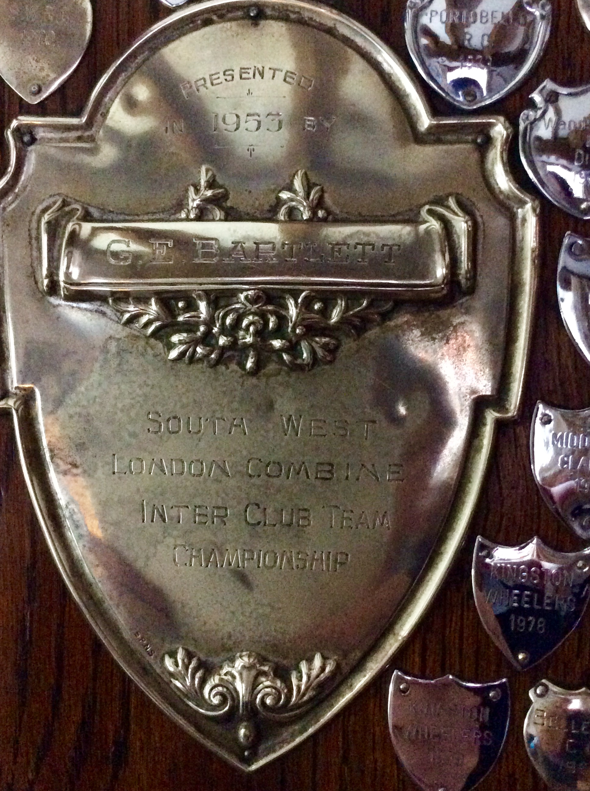 Large 1953 London Cycling Trophy Shield - Image 6 of 8