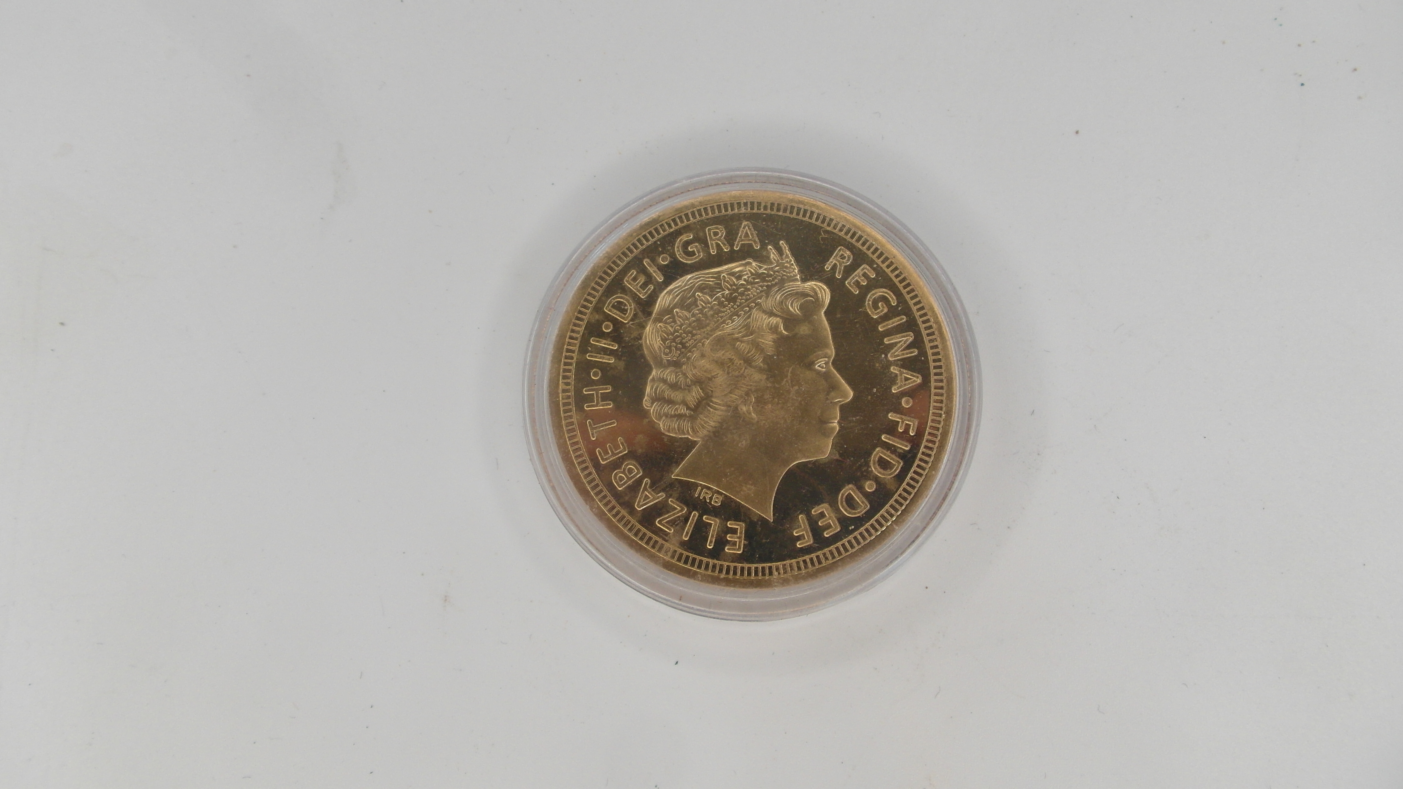 2010 ROYAL MINT FIVE POUND COIN - Image 2 of 2