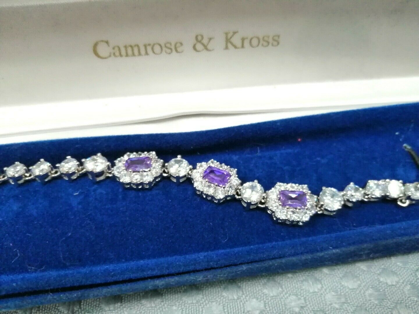 CAMROSE & KROSS JACQUELINE KENNEDY REPLICA BRACELET - Image 2 of 7