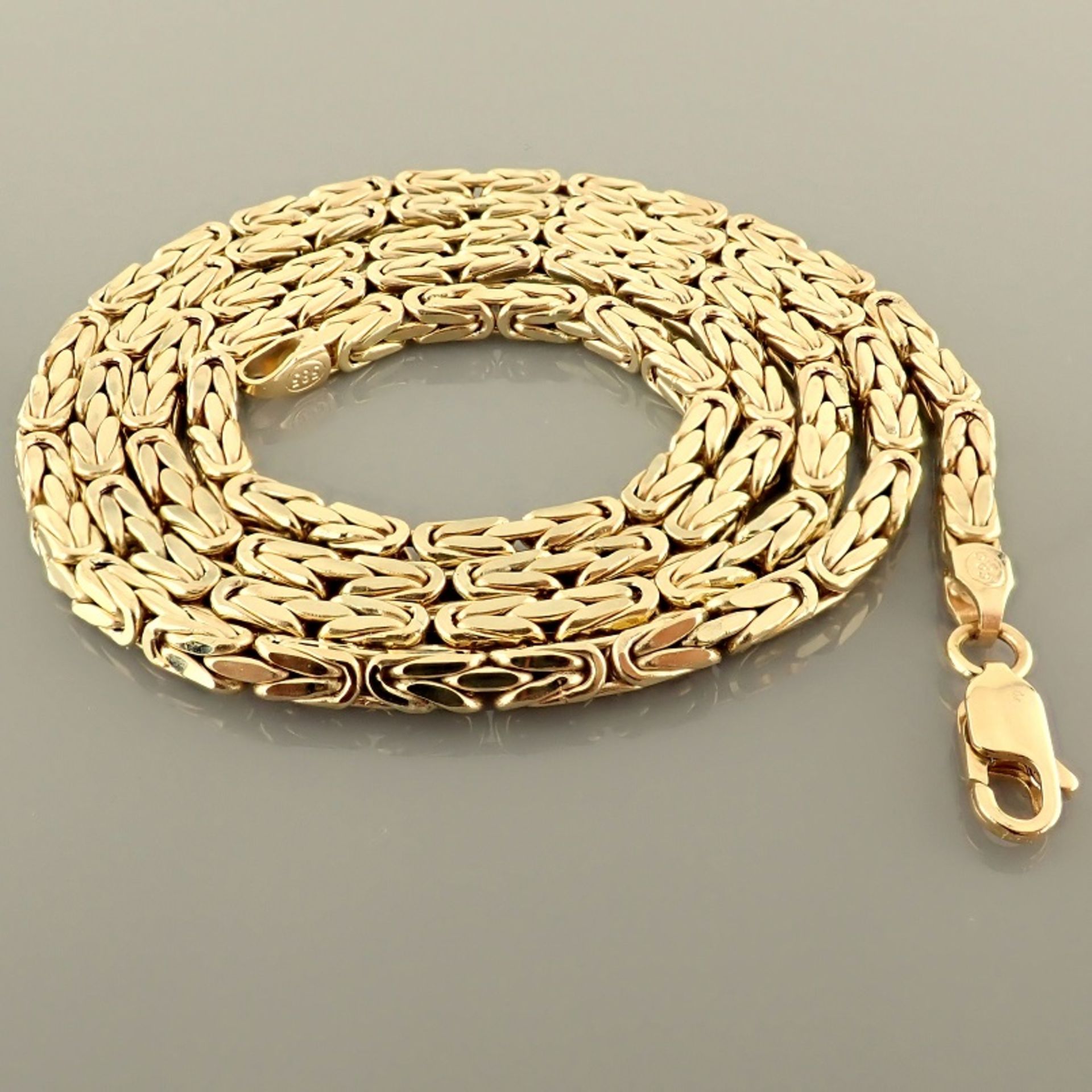 62 cm (24.4 in) Byzantine Chain Necklace. In 14K Yellow Gold