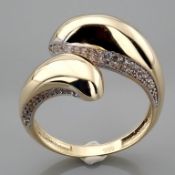 14K Yellow Gold Ring - Italian Design Swarovski Zirconia.