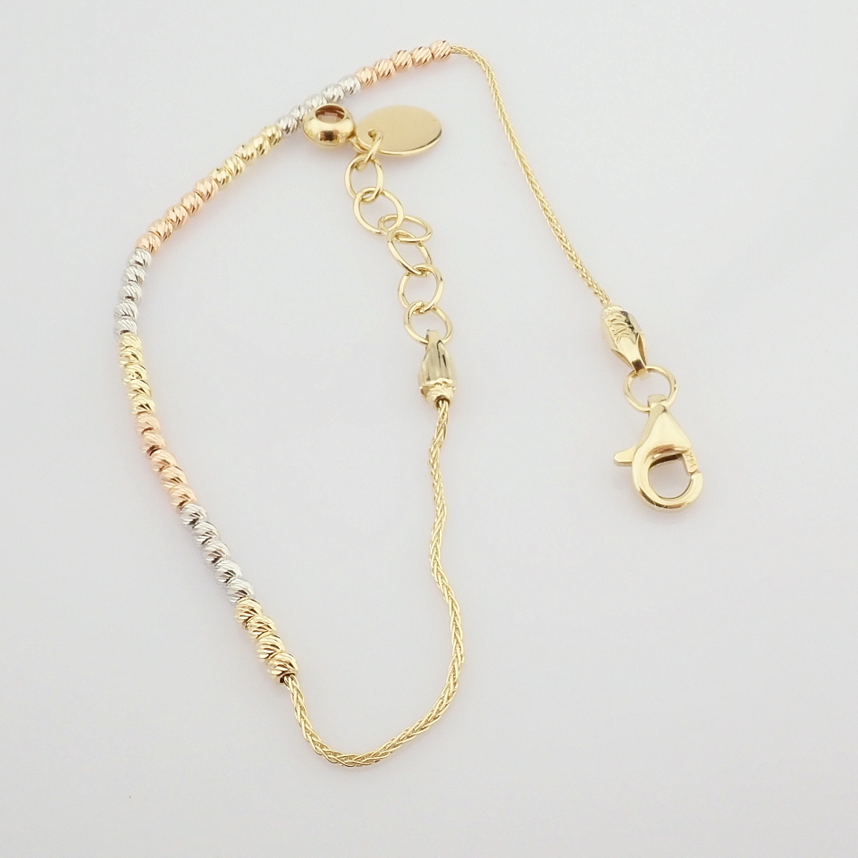 21 cm (8.3 in) Italian Beat Dorica Bracelet. In 14K Tri Colour White Yellow and Rose gold - Image 7 of 10