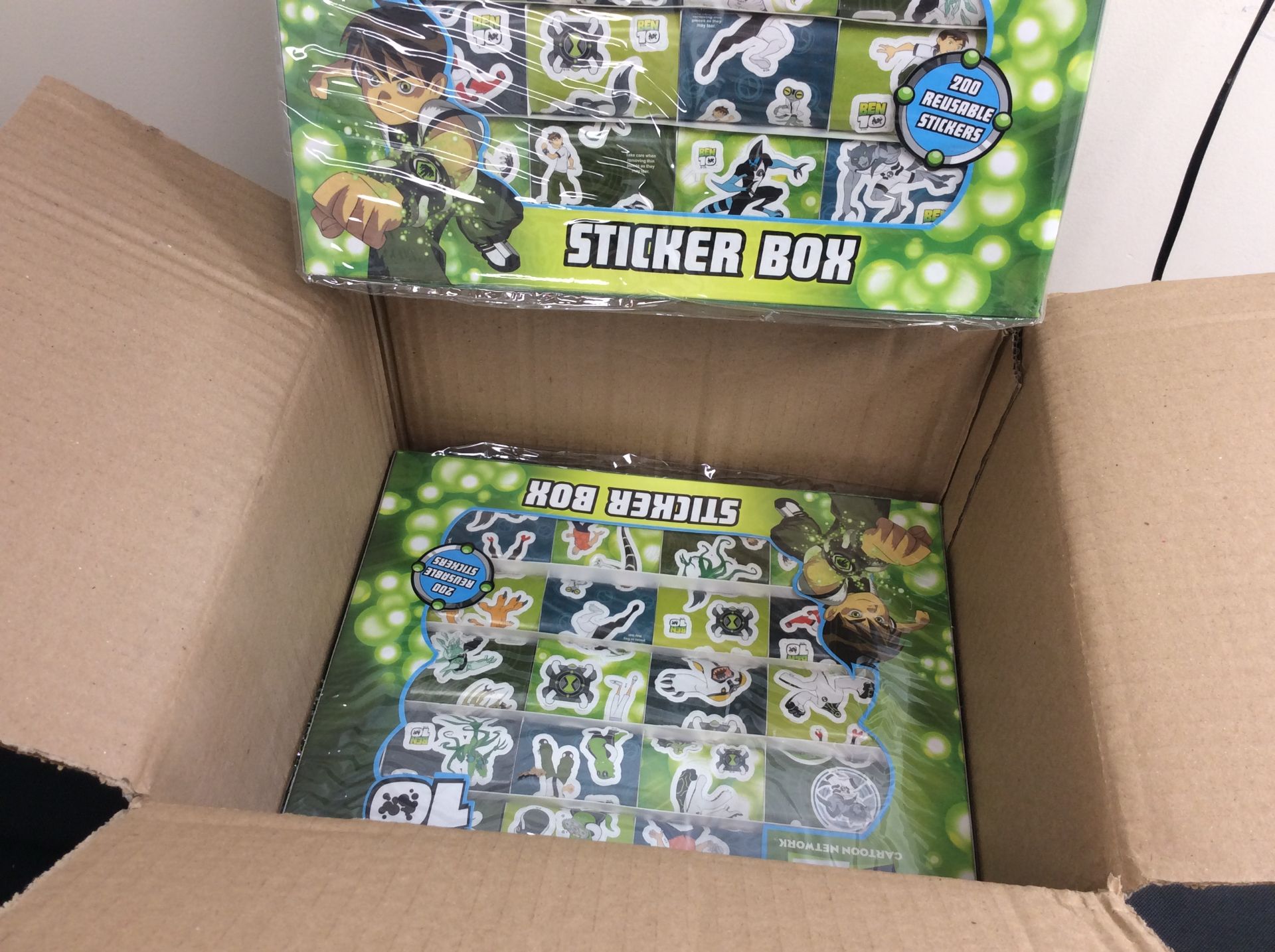 new stock box of 8 ben10 sticker boxes containing 200 reuseable stickers - Image 2 of 2