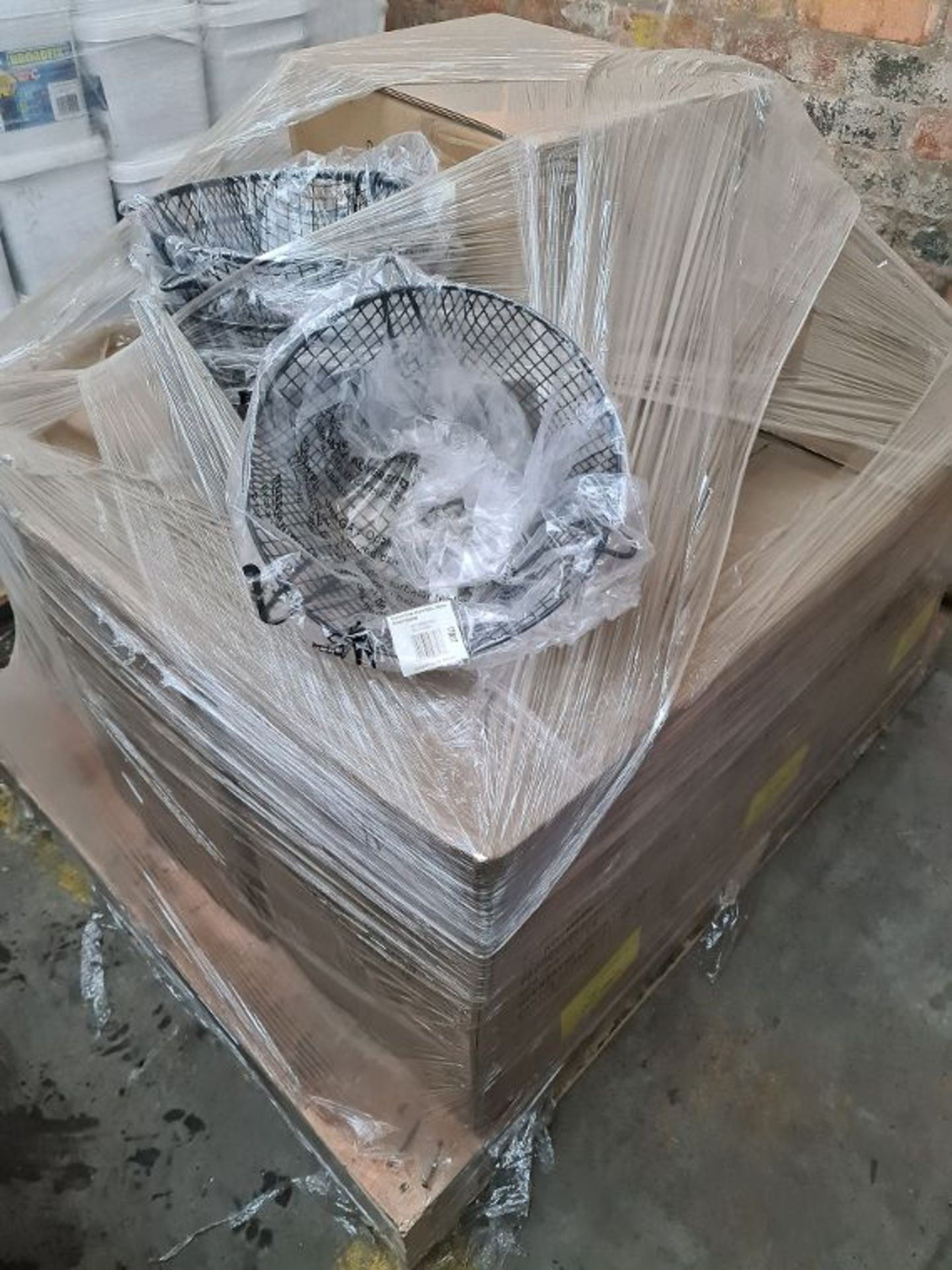 (WG1) Pallet To Contain 124 x Brand New Sealed Circular Flue Guard 280 x 165mm. RRP £15 Each - Image 2 of 2