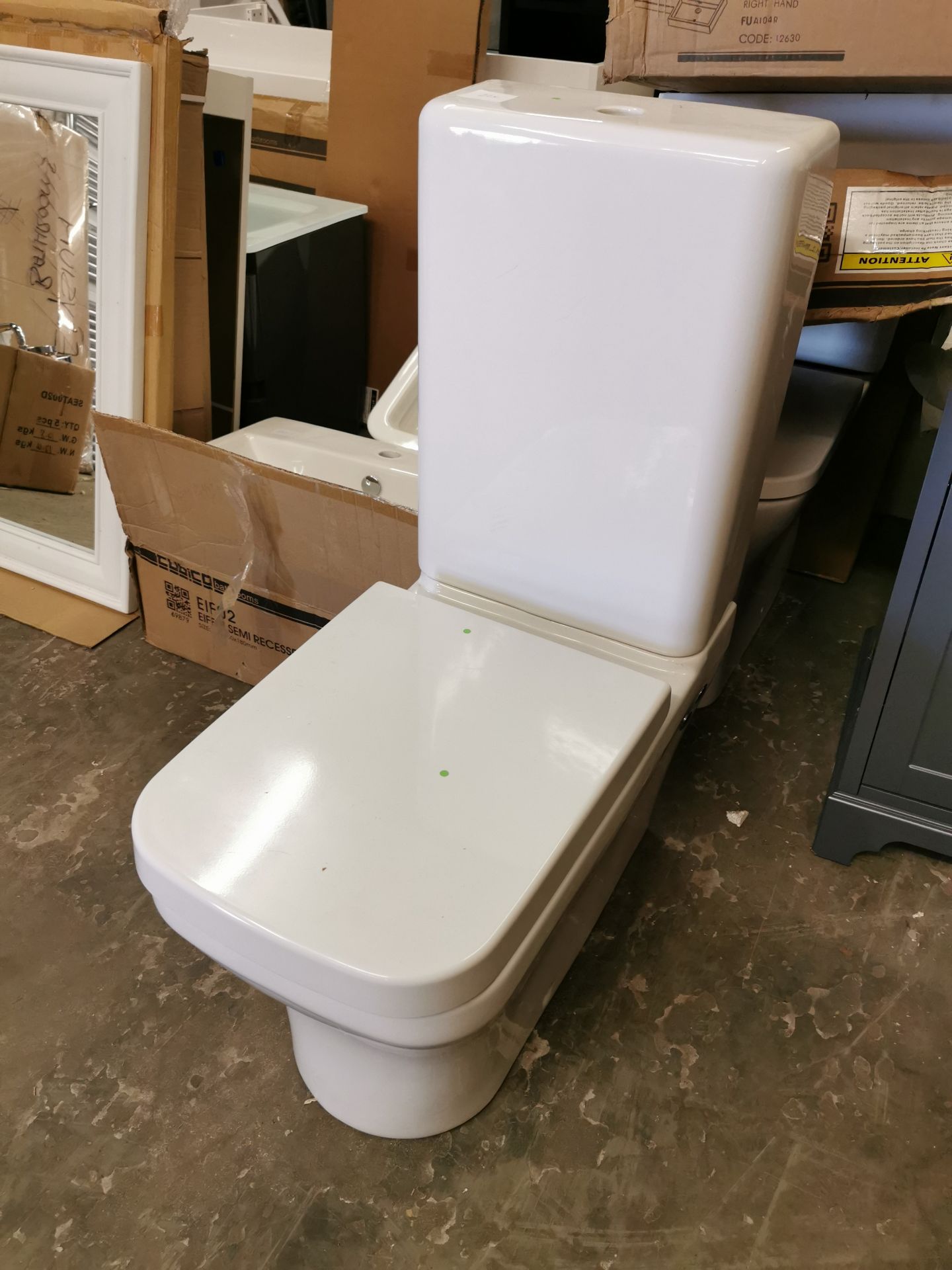 Close-Coupled Designer Toilet w/cistern RRP £359