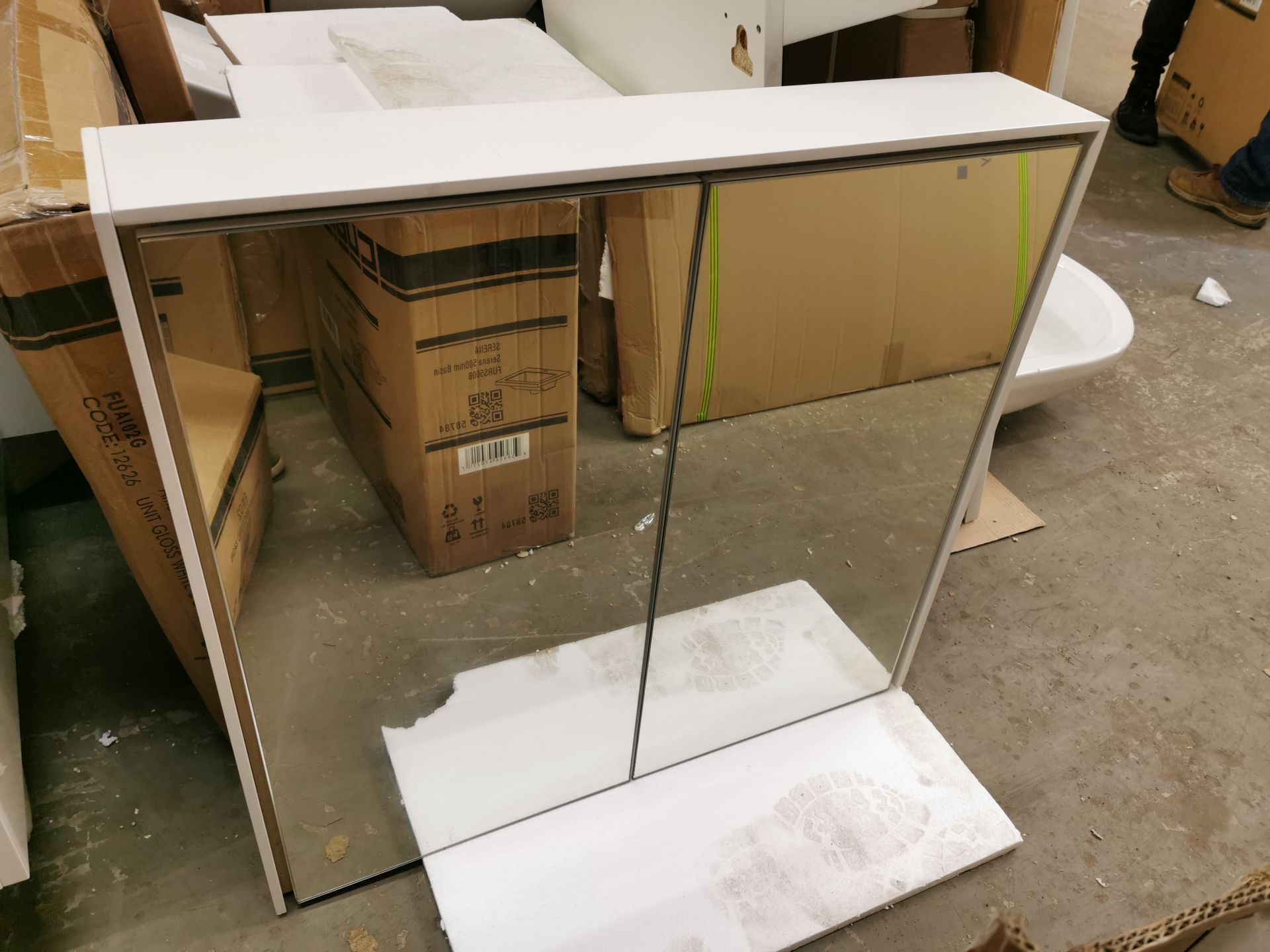 750 x 700mm LED Mirrored Cabinet