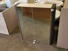 600 x 650 x 160mm Mirrored Bathroom Cabinet (damage to back)