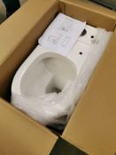 Boxed Luxor Close Coupled Toilet & Seat 670 x 390 x 515mm RRP £279